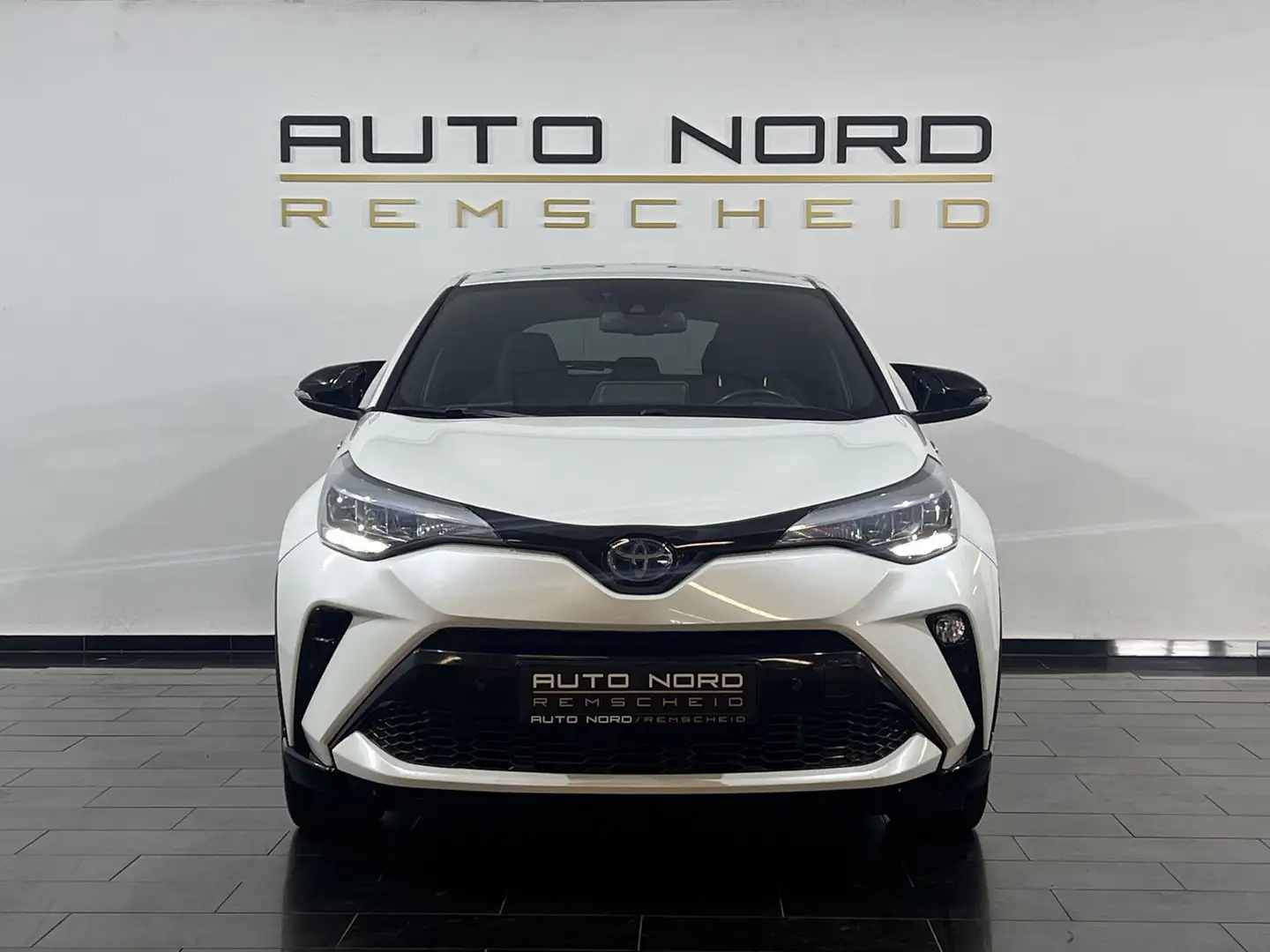 Toyota C-HR 2.0 Hybrid Team D*Navi*Bi-LED*Kamera*DAB* Weiß - 2
