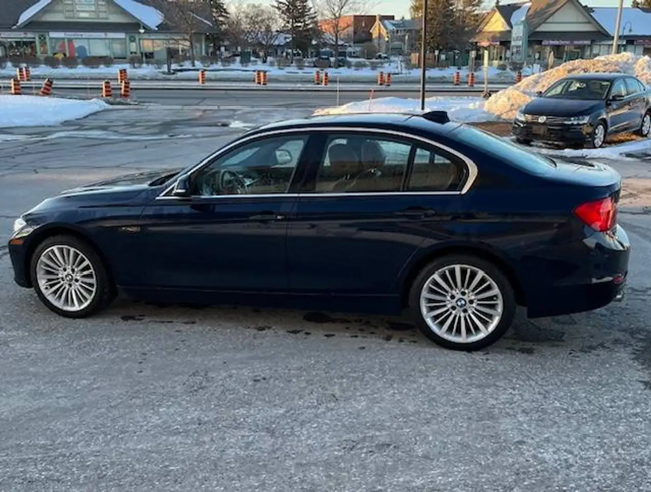 BMW 3 Series снимка BMW 3 Series