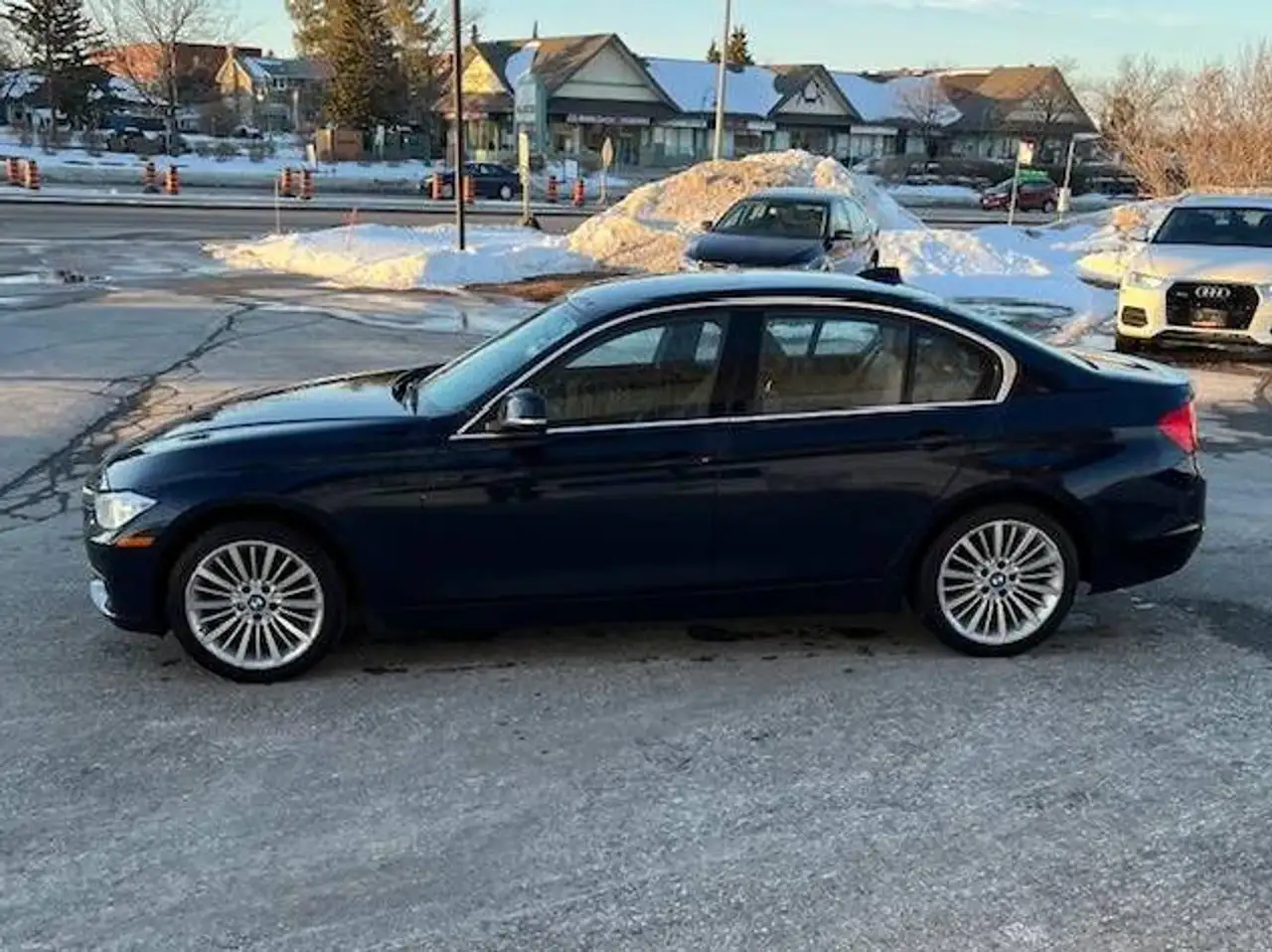 BMW 3 Series снимка BMW 3 Series
