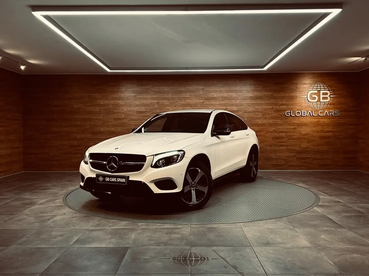 Mercedes-Benz GLC 220 Coupé () d 4MATIC Wit - 1