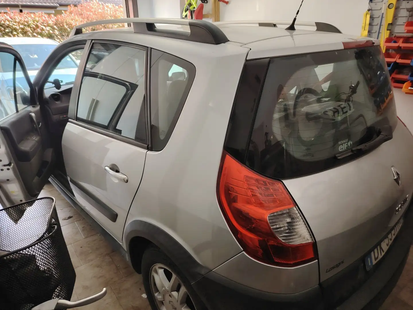 Renault Grand Scenic 1.6 16v Serie Spec Gpl - 2