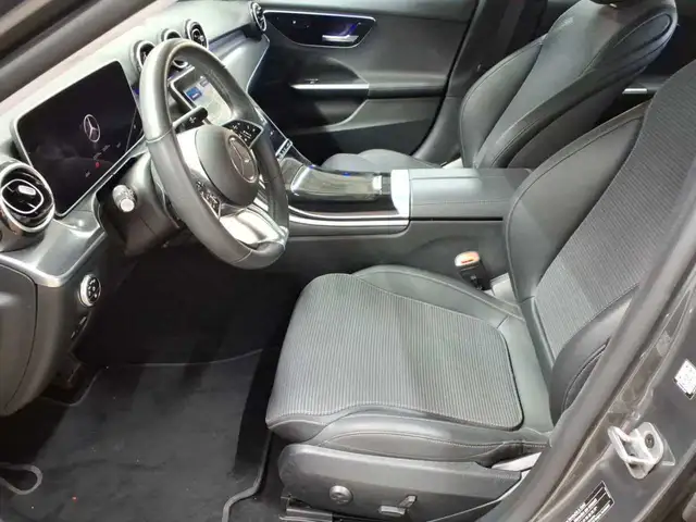 Mercedes-Benz C-Class view 7