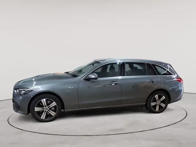 Mercedes-Benz C-Class view 6