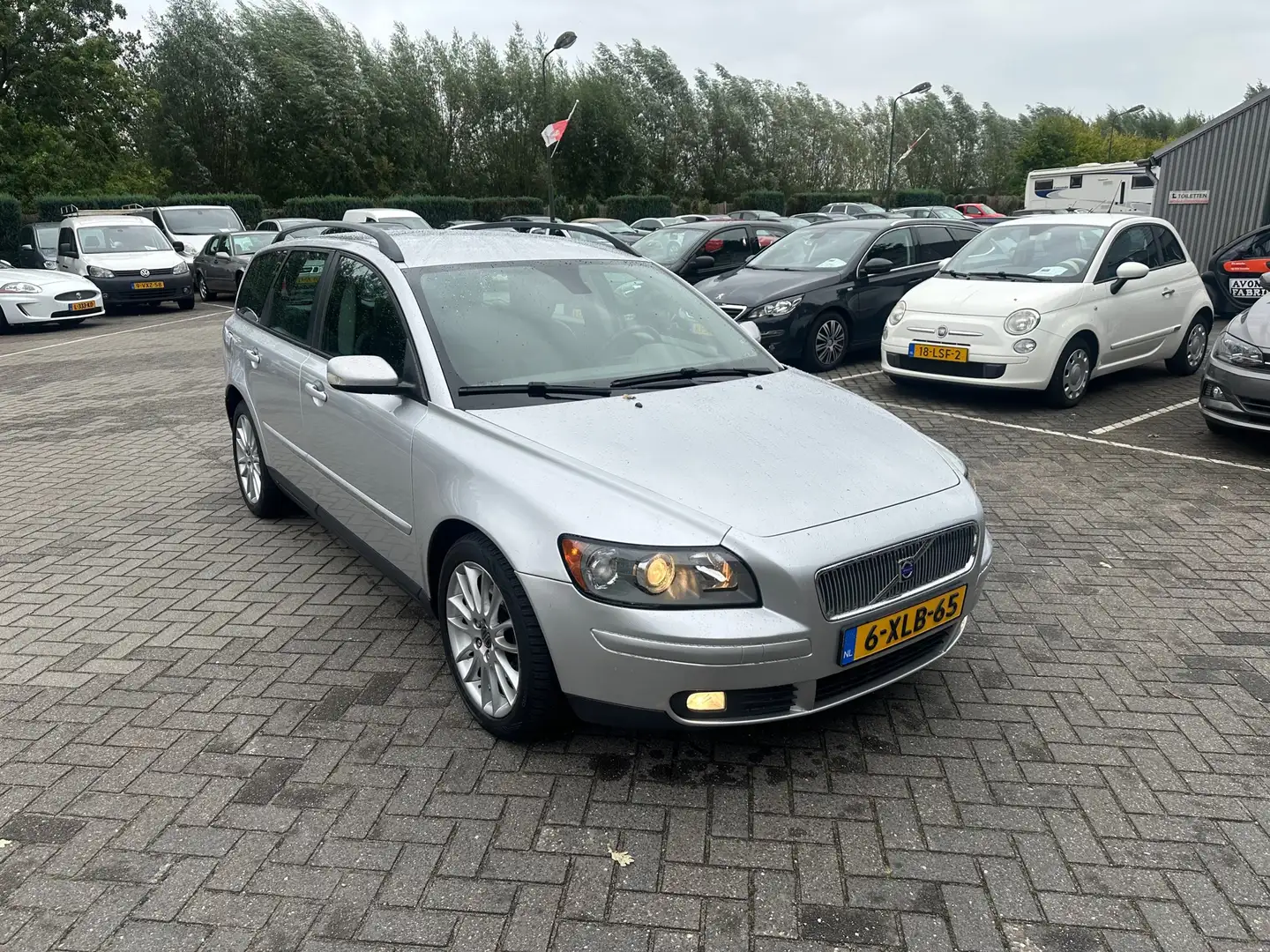 Volvo V50 2.4 , automaat , leer , pdc , 148.000 km Grijs - 2