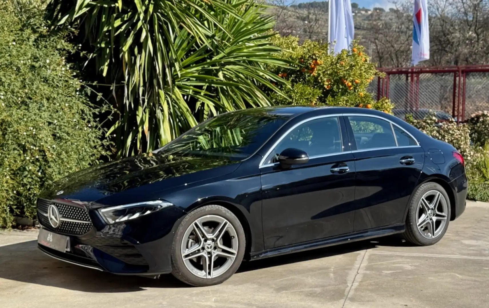 Mercedes-Benz A 200 200d Sedán 8G-DCT Noir - 1