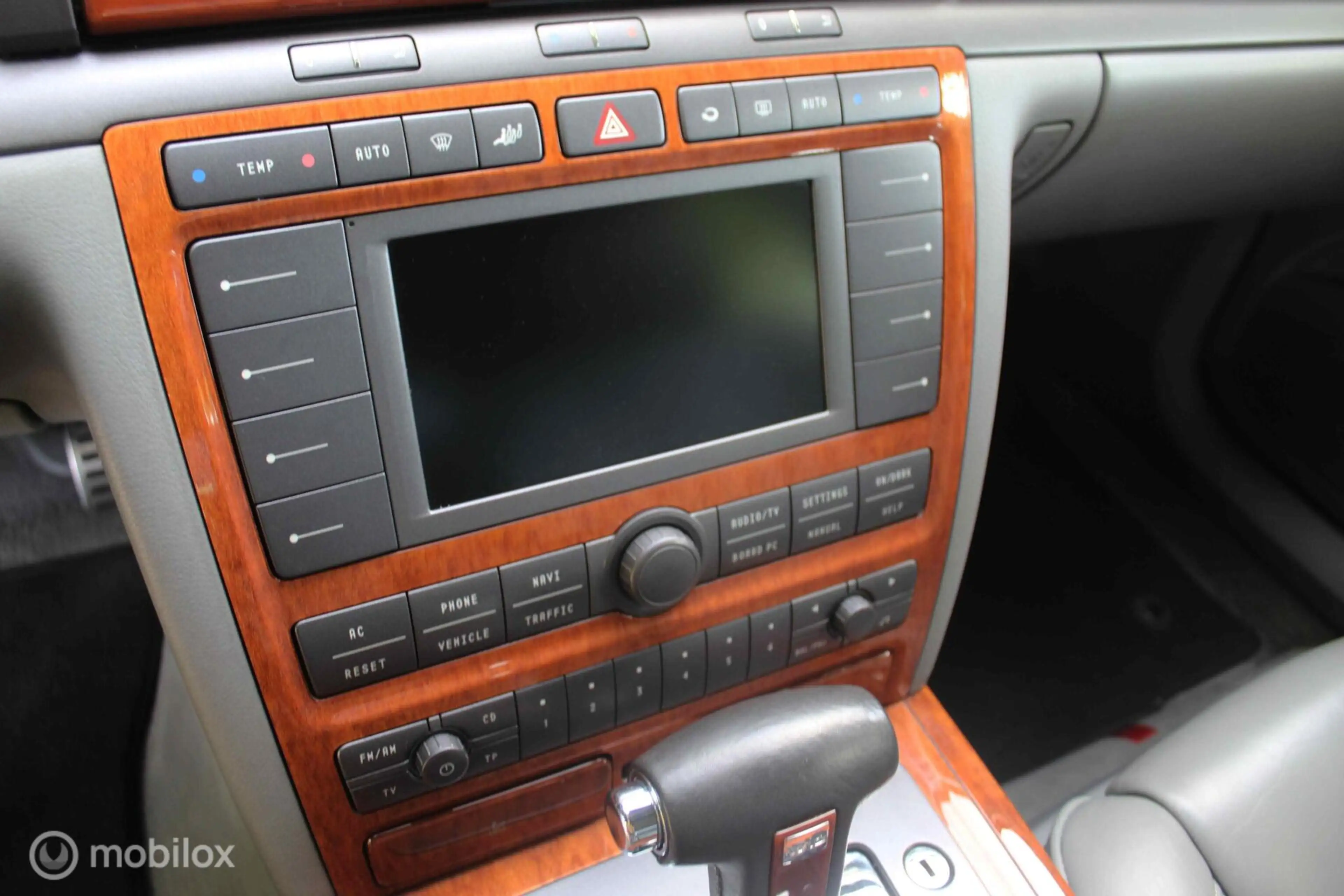 Volkswagen Phaeton 6.0 W12 4p. | btw auto | Zwitsers — photo 49