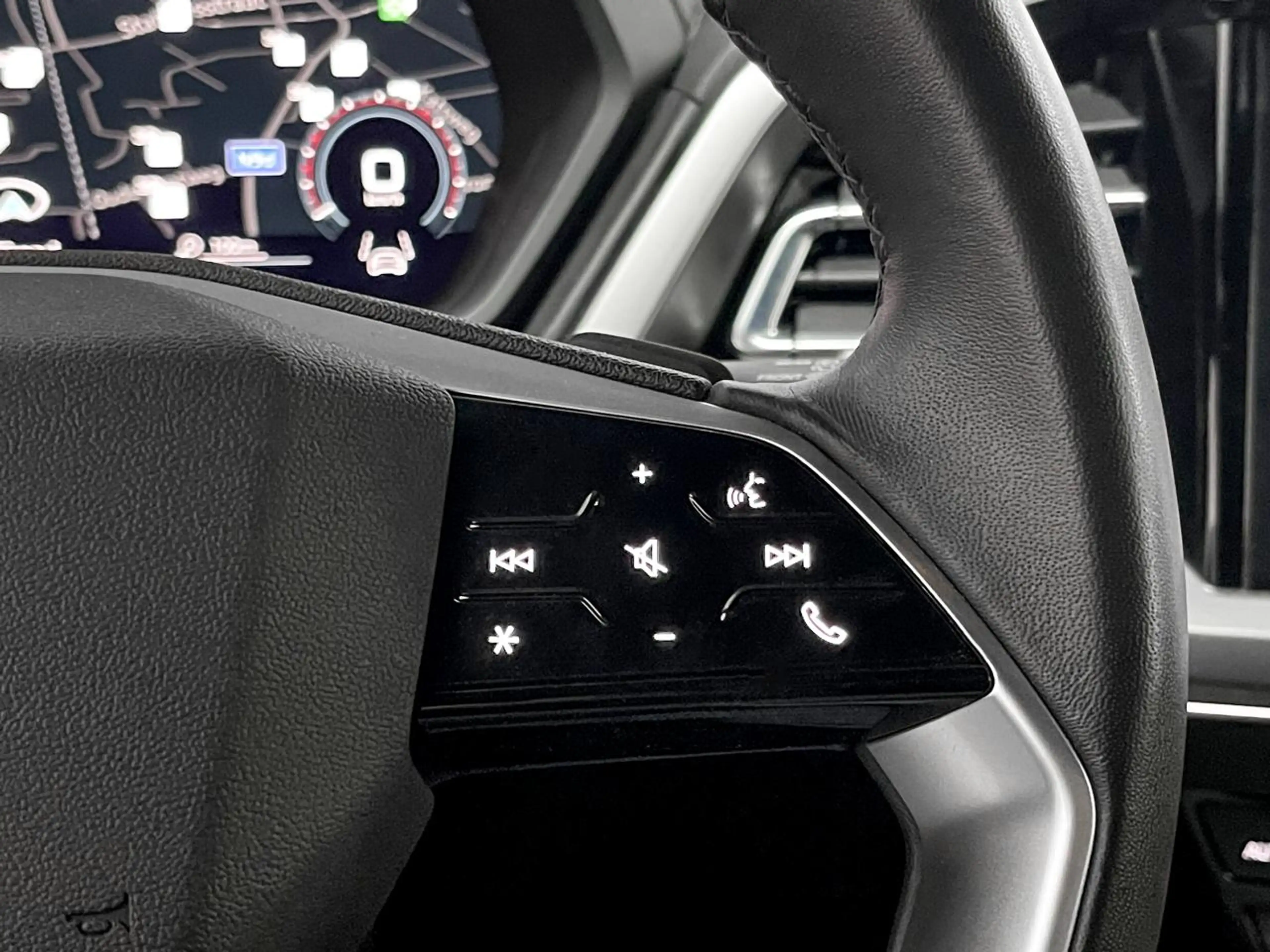 Audi Q4 e-tron 82 kWh 40 S line / Carplay / Camera / ACC / Navigatie — photo 18