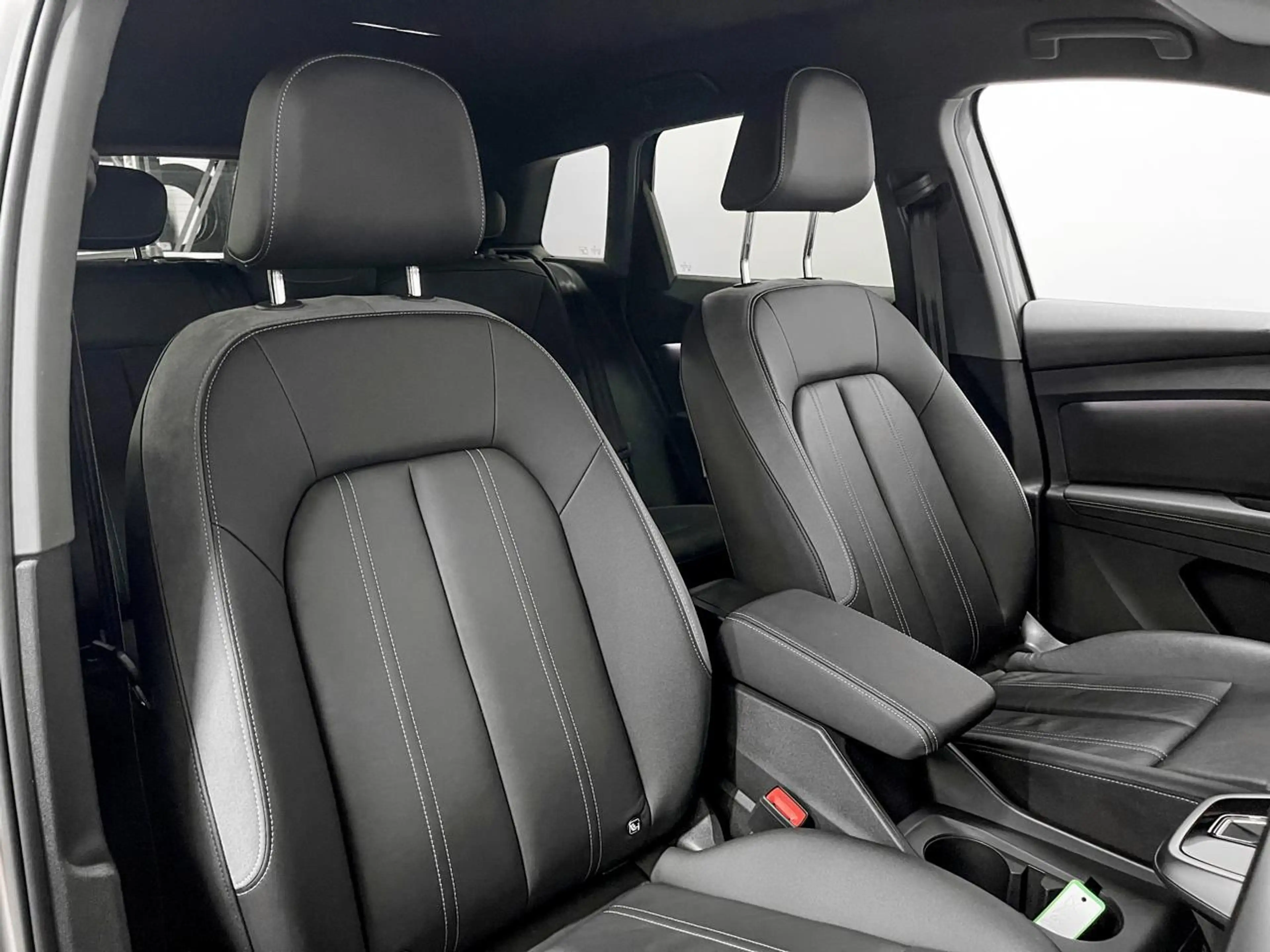 Audi Q4 e-tron 82 kWh 40 S line / Carplay / Camera / ACC / Navigatie — photo 12