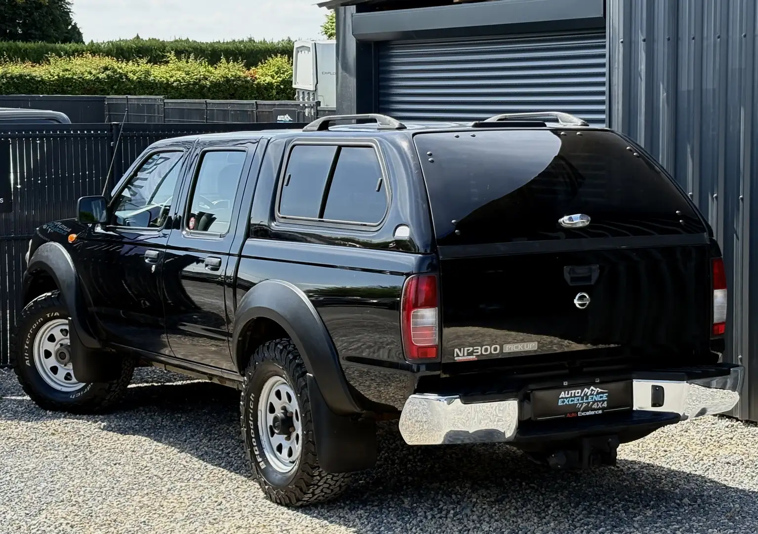 Nissan NP300 2.5 D 4x4/ Cuir/ Airco/ Neuve - 2
