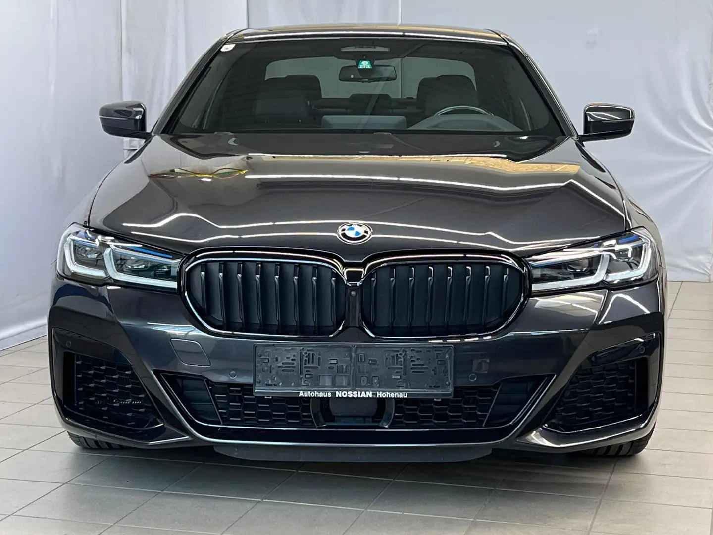 BMW 540 540i xDrive Aut. M Paket Grey - 2
