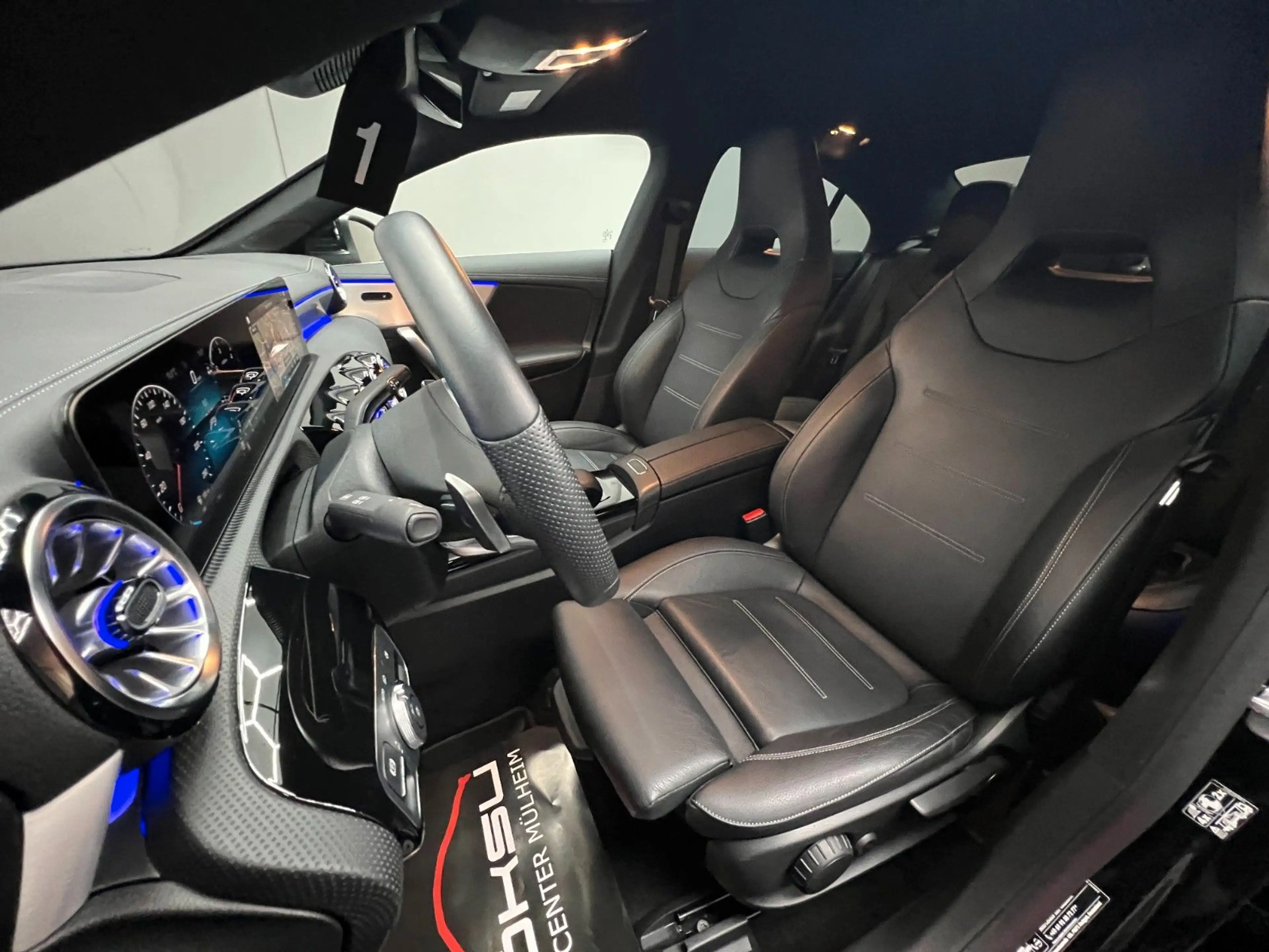 Mercedes-Benz CLA 220 d Coupe 4Matic AMG Line — photo 10