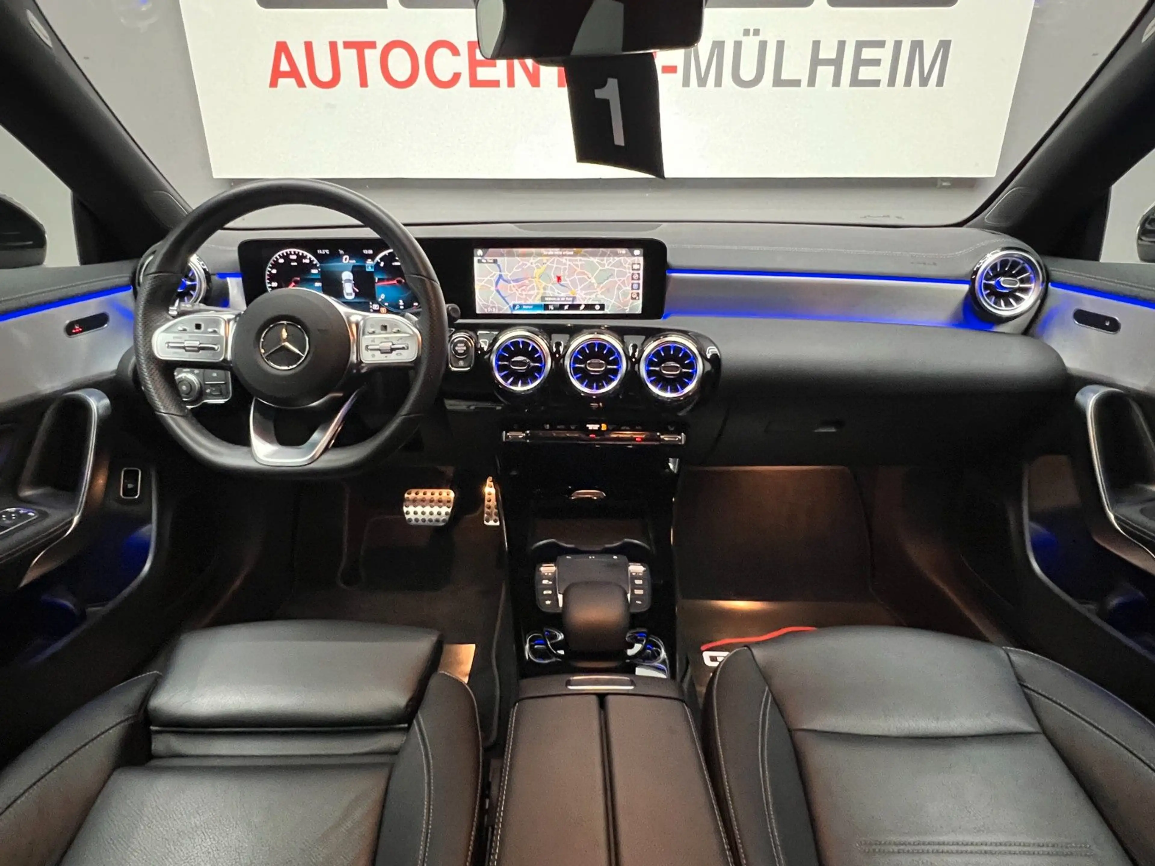 Mercedes-Benz CLA 220 d Coupe 4Matic AMG Line — photo 11