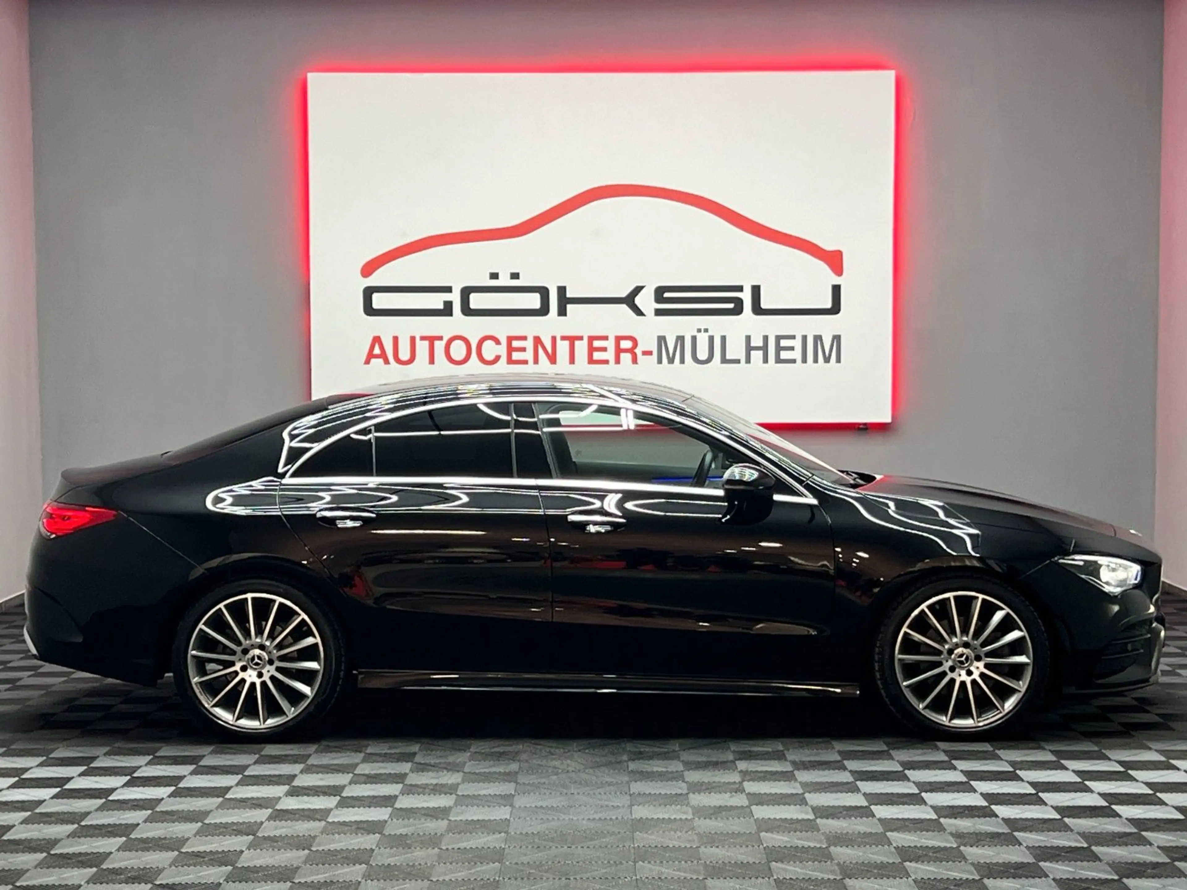 Mercedes-Benz CLA 220 d Coupe 4Matic AMG Line — photo 5