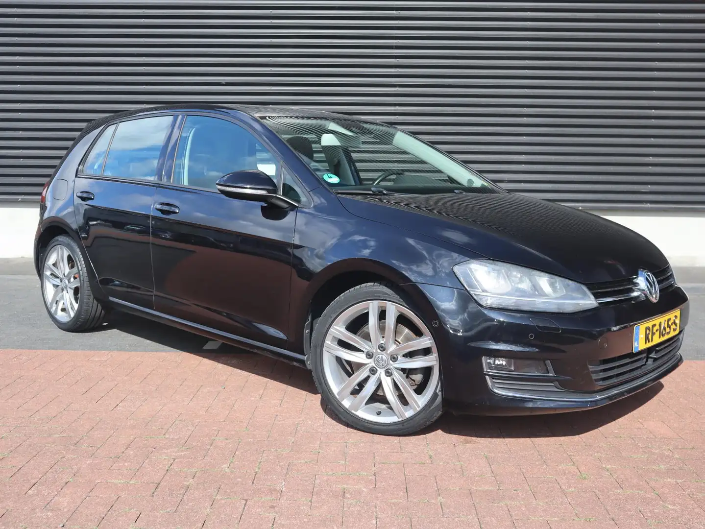 Volkswagen Golf 1.4 TSI ACT Highline | Adapt. Cruise | Clima | Nav Schwarz - 2