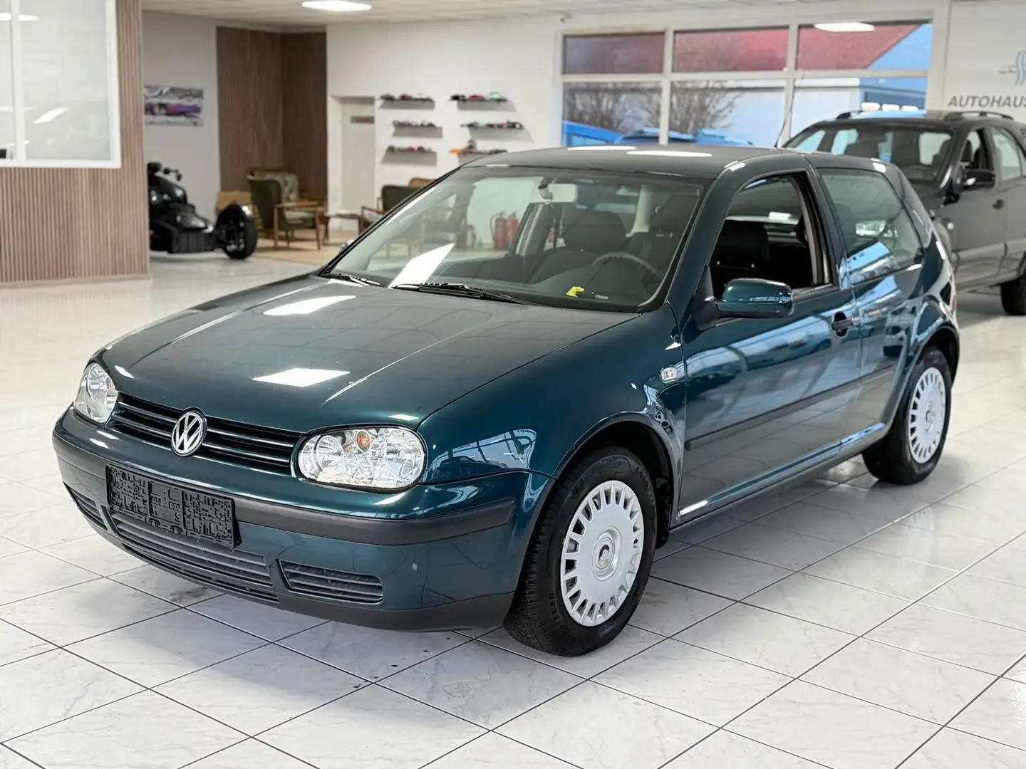 Volkswagen Golf 1.6 FSI CHAMP+Allw.+Radio Grün - 2