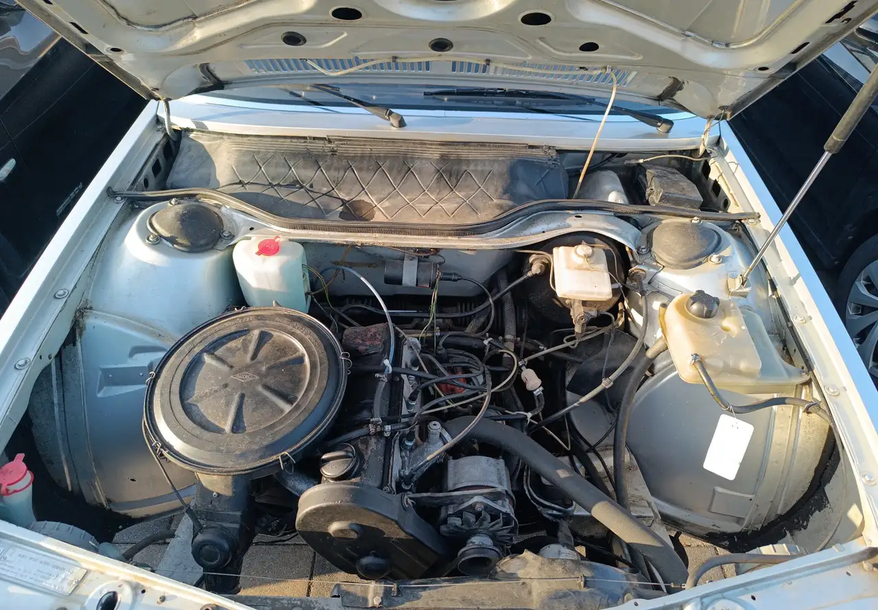 Audi 100 C2 Typ 43, foto 4