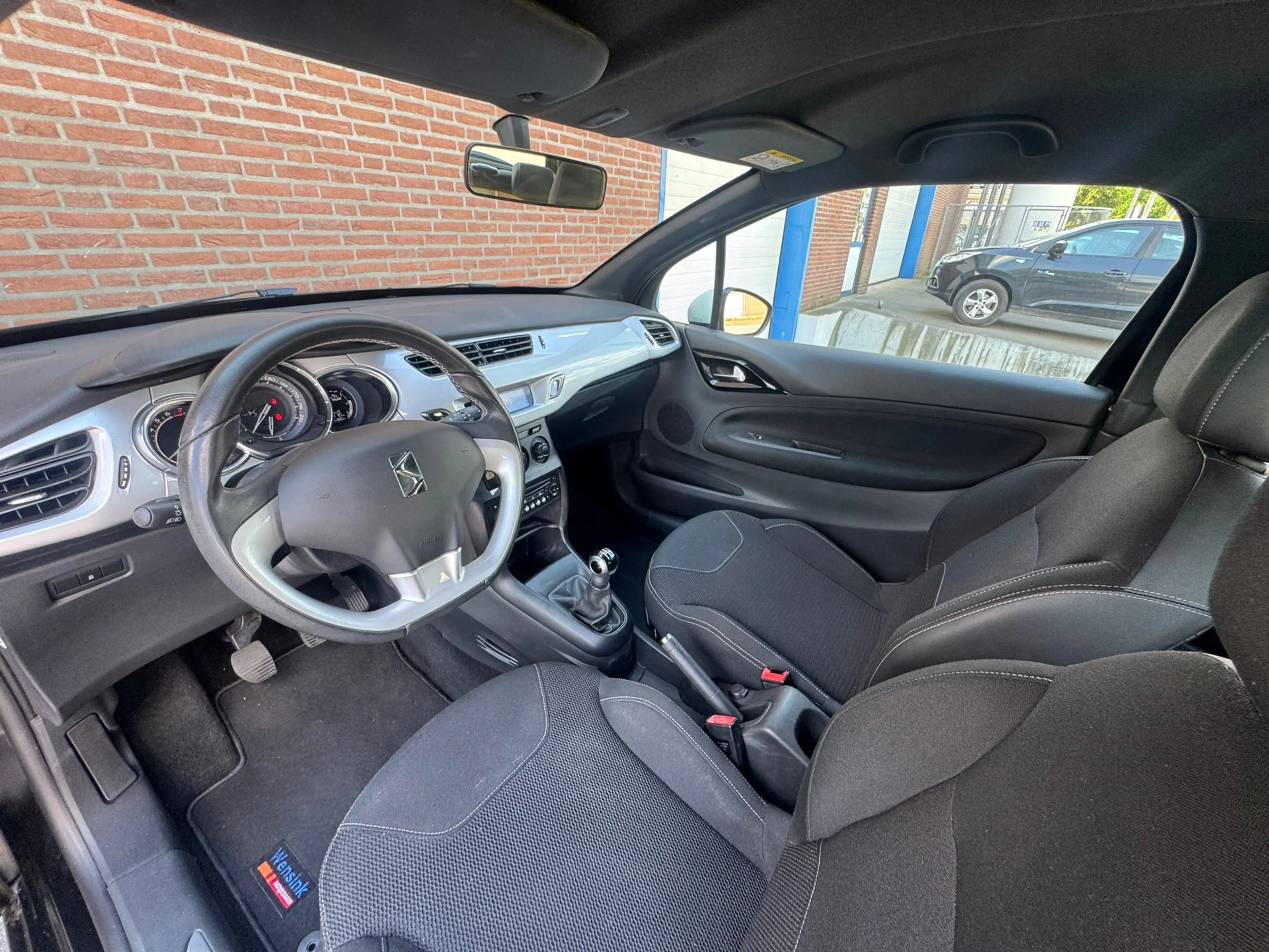 Citroen DS3 1.2 PureTech Chic 82PK! NL AUTO NAP! 2e eigenaar l — photo 5
