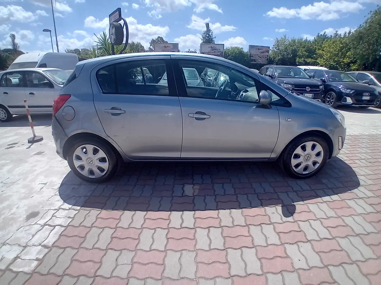 Opel Corsa Corsa 5p 1.2 Cosmo 85cv Grijs - 1