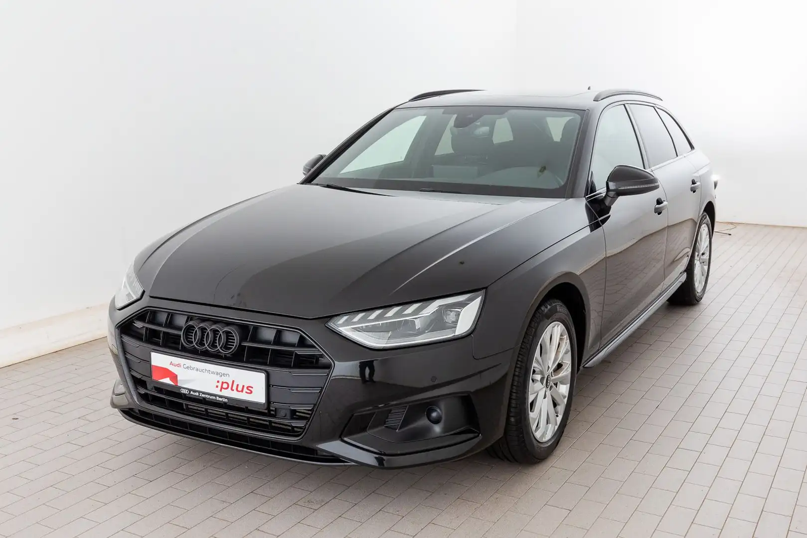 Audi A4 advanced 40 TFSI S tr. RFK LED NAVI PAN Schwarz - 2