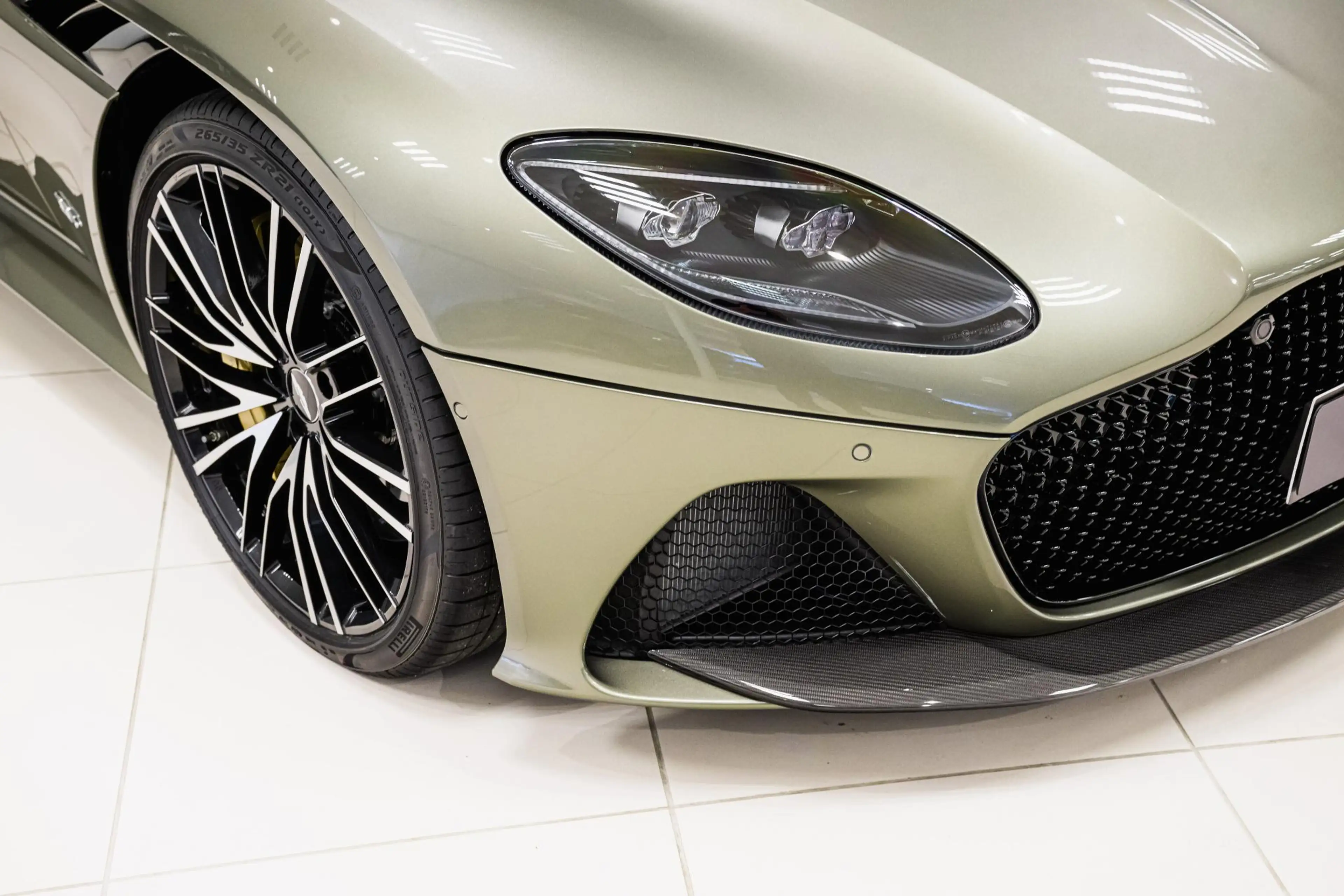 Aston Martin DBS Volante 5.2 V12 Superleggera | 1e eigenaar | Incl — photo 10