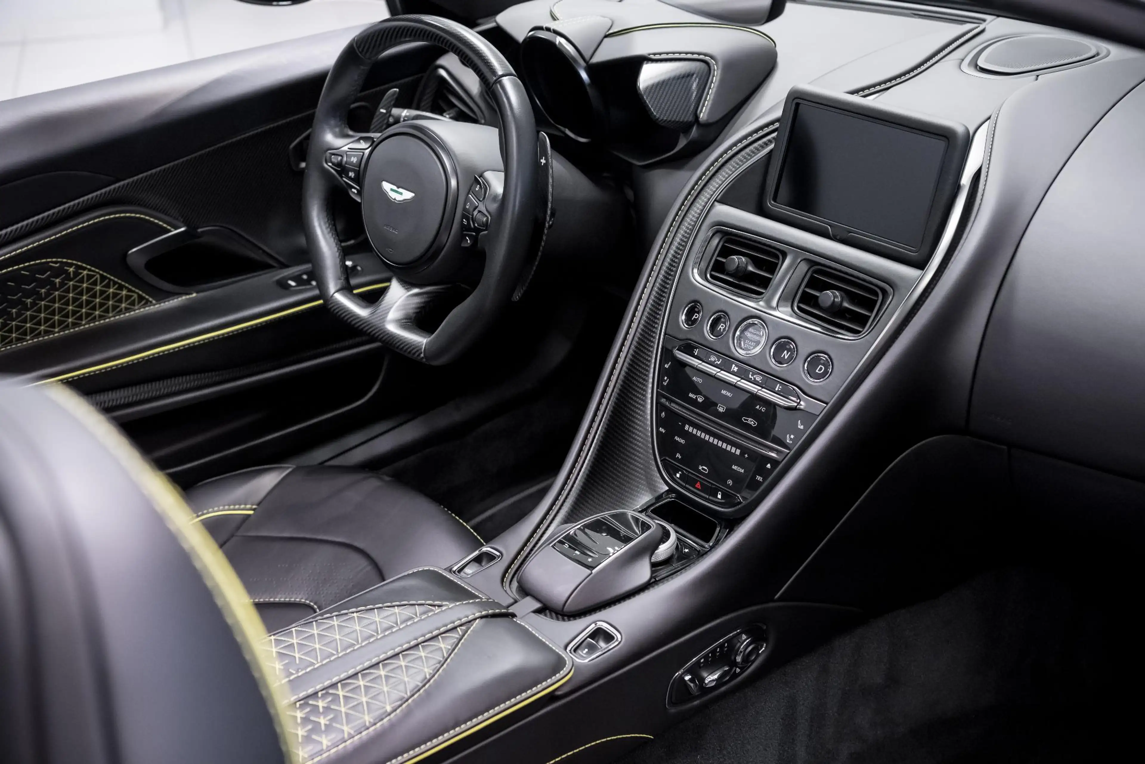 Aston Martin DBS Volante 5.2 V12 Superleggera | 1e eigenaar | Incl — photo 3