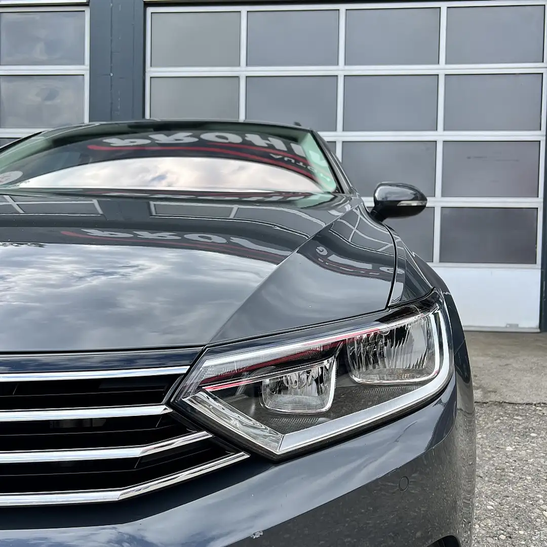 Volkswagen Passat Variant Comfortline 2,0 TDI DSG mit Garantie Gris - 2