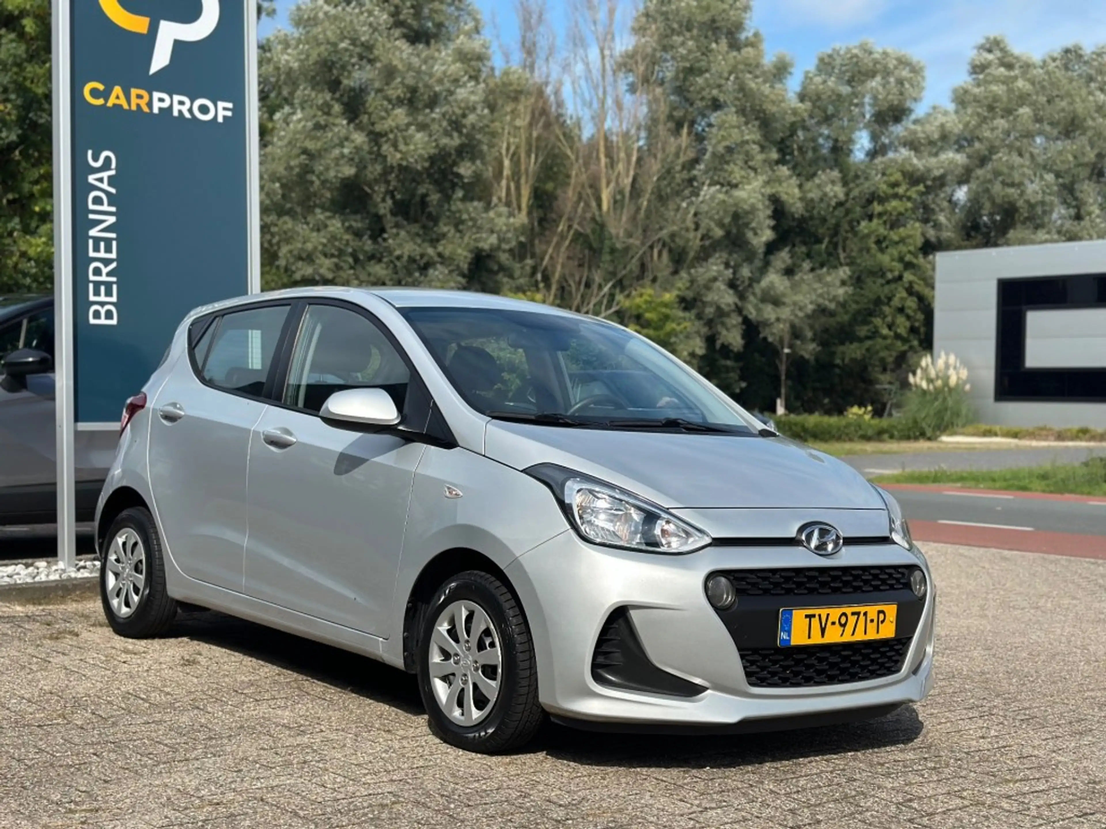 Hyundai i10 1.0I Comfort '' Infotainmentsystem - USB - CC - El — photo 6