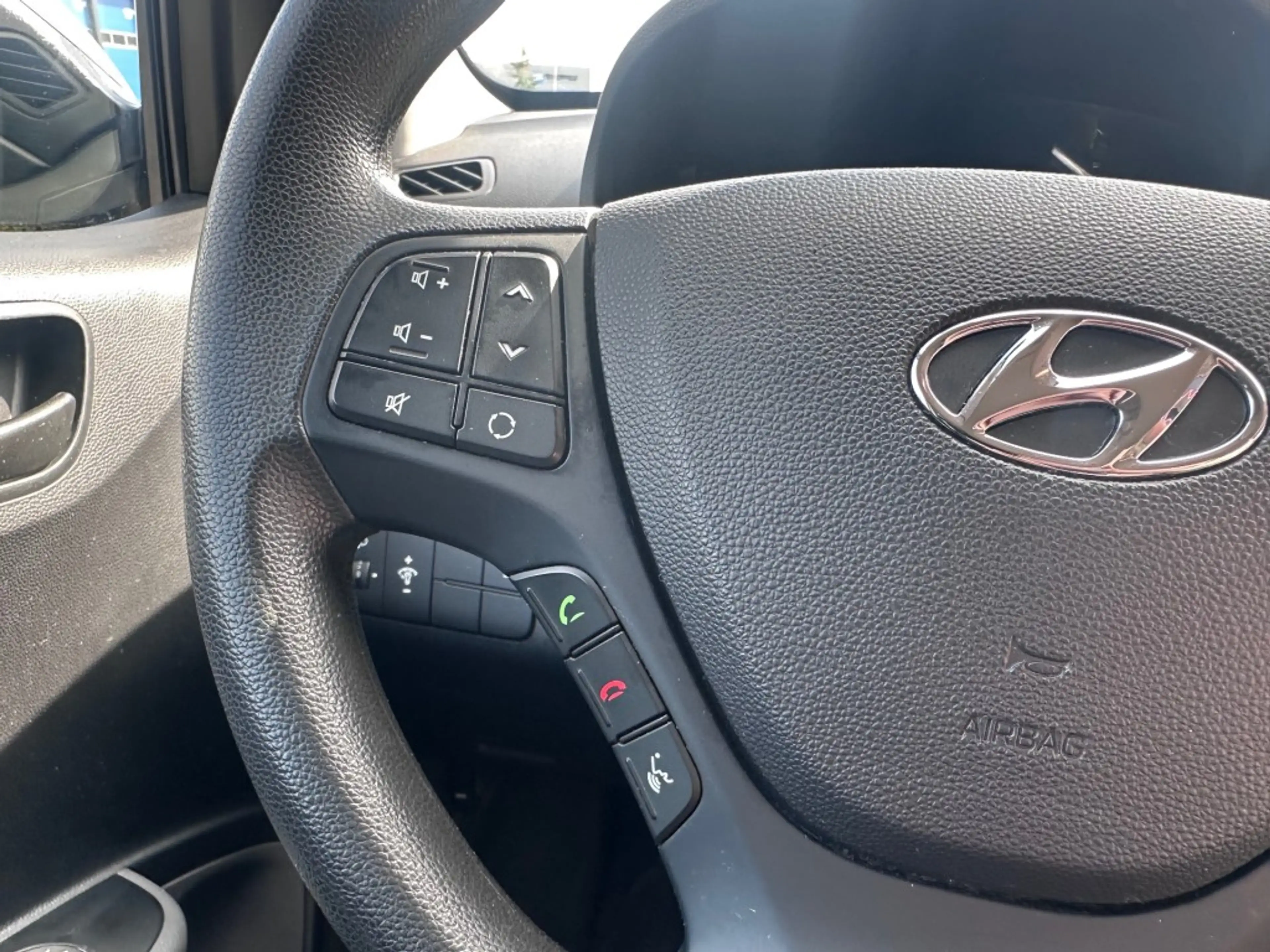 Hyundai i10 1.0I Comfort '' Infotainmentsystem - USB - CC - El — photo 14