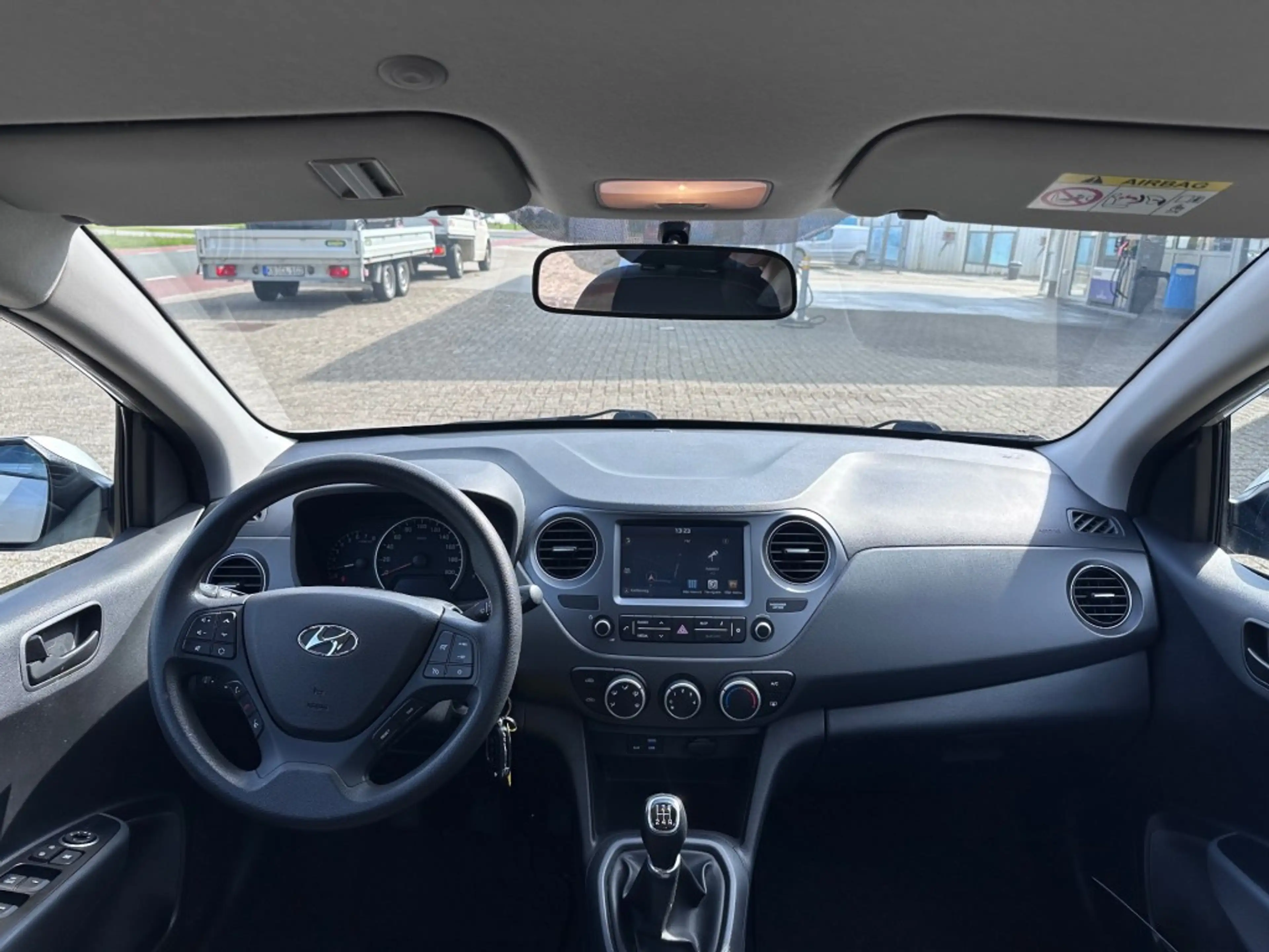 Hyundai i10 1.0I Comfort '' Infotainmentsystem - USB - CC - El — photo 3
