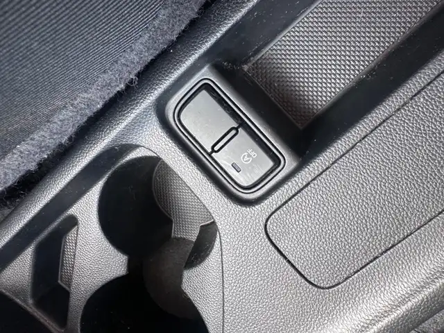 Hyundai I10 view 25