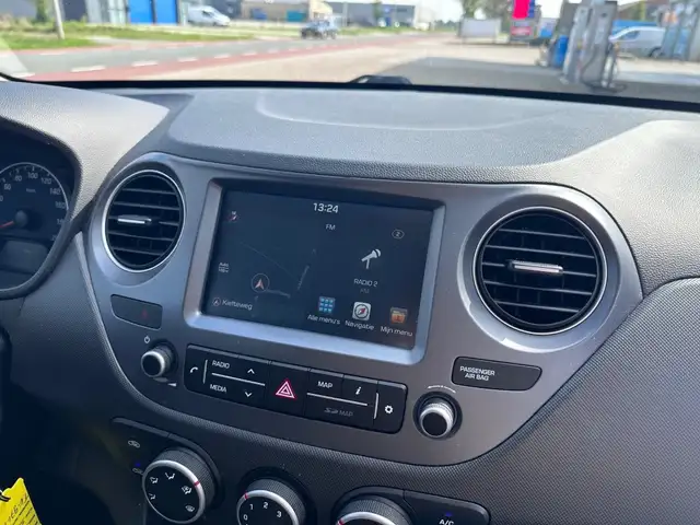Hyundai I10 view 17