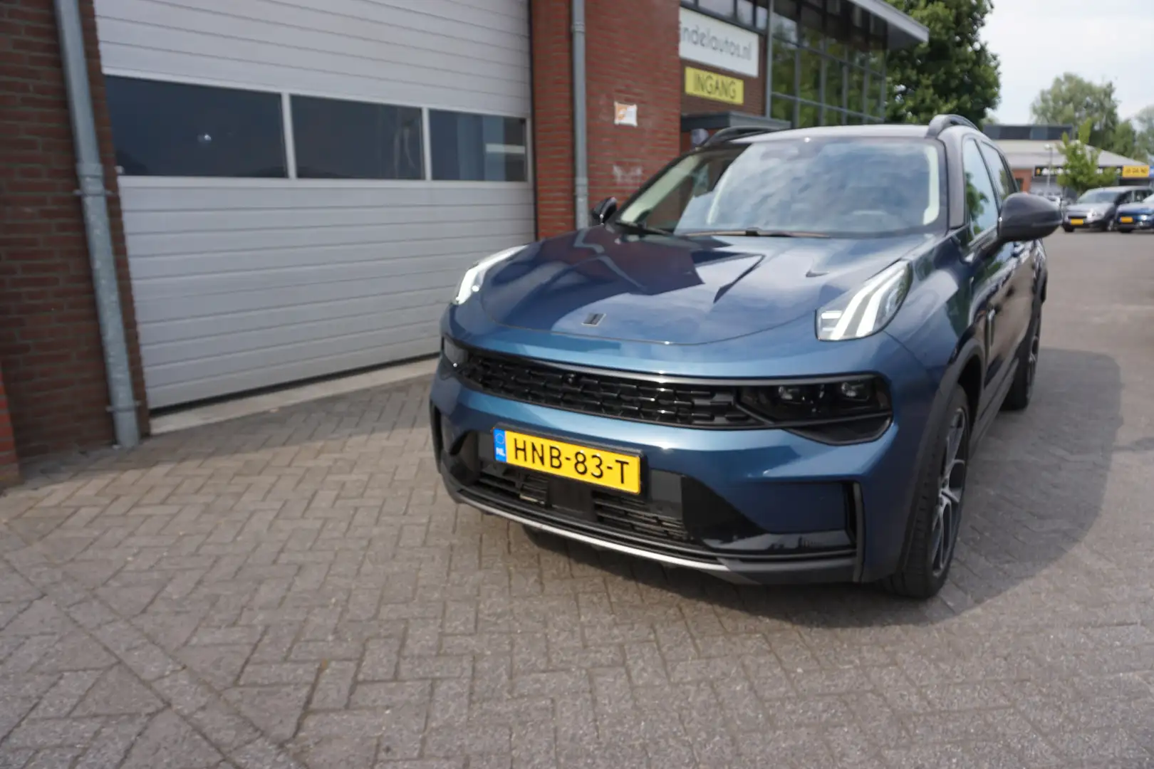 Lynk & Co 01 1.5 261PK! BLACKLINE PAKKET! 360CAMERA! 6,6KWH LAD Blauw - 2