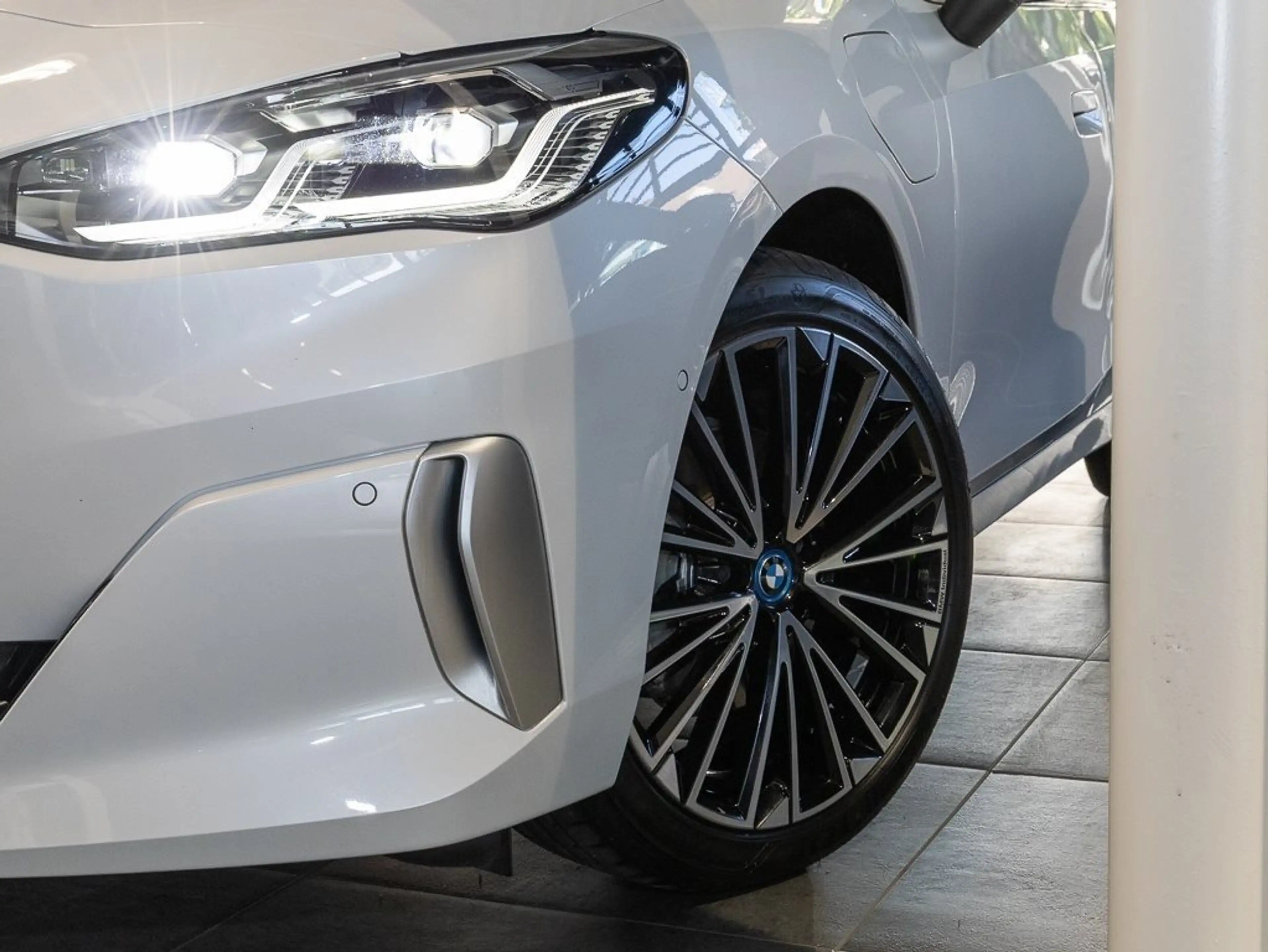 BMW 225 e xDrive Active Tourer Luxury Line HUD ACC — photo 4