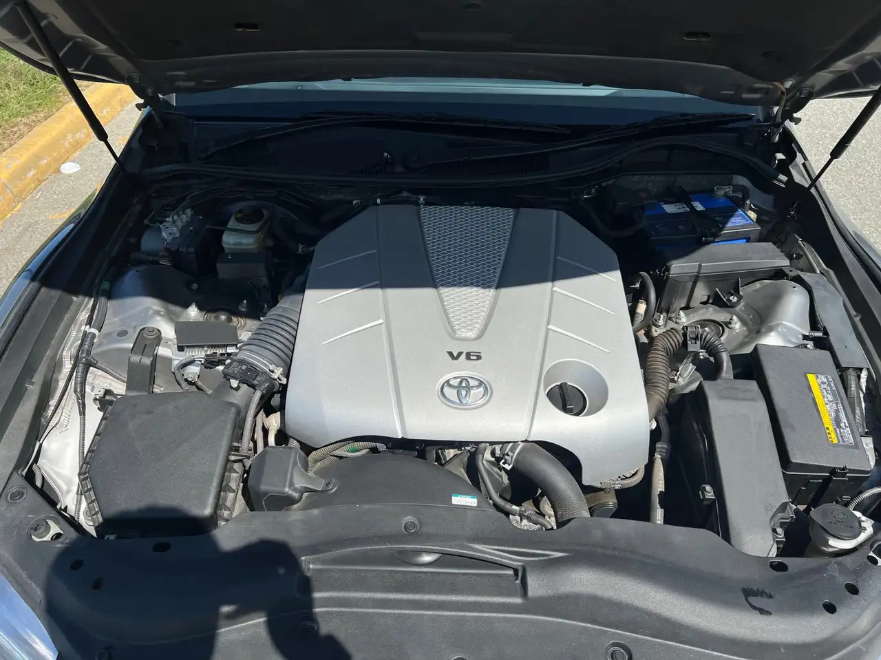 Toyota Crown снимка Toyota Crown