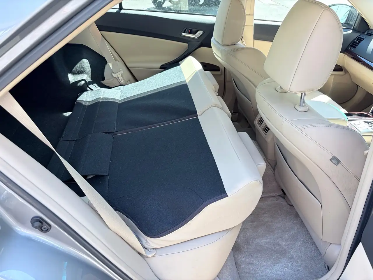 Toyota Crown снимка Toyota Crown