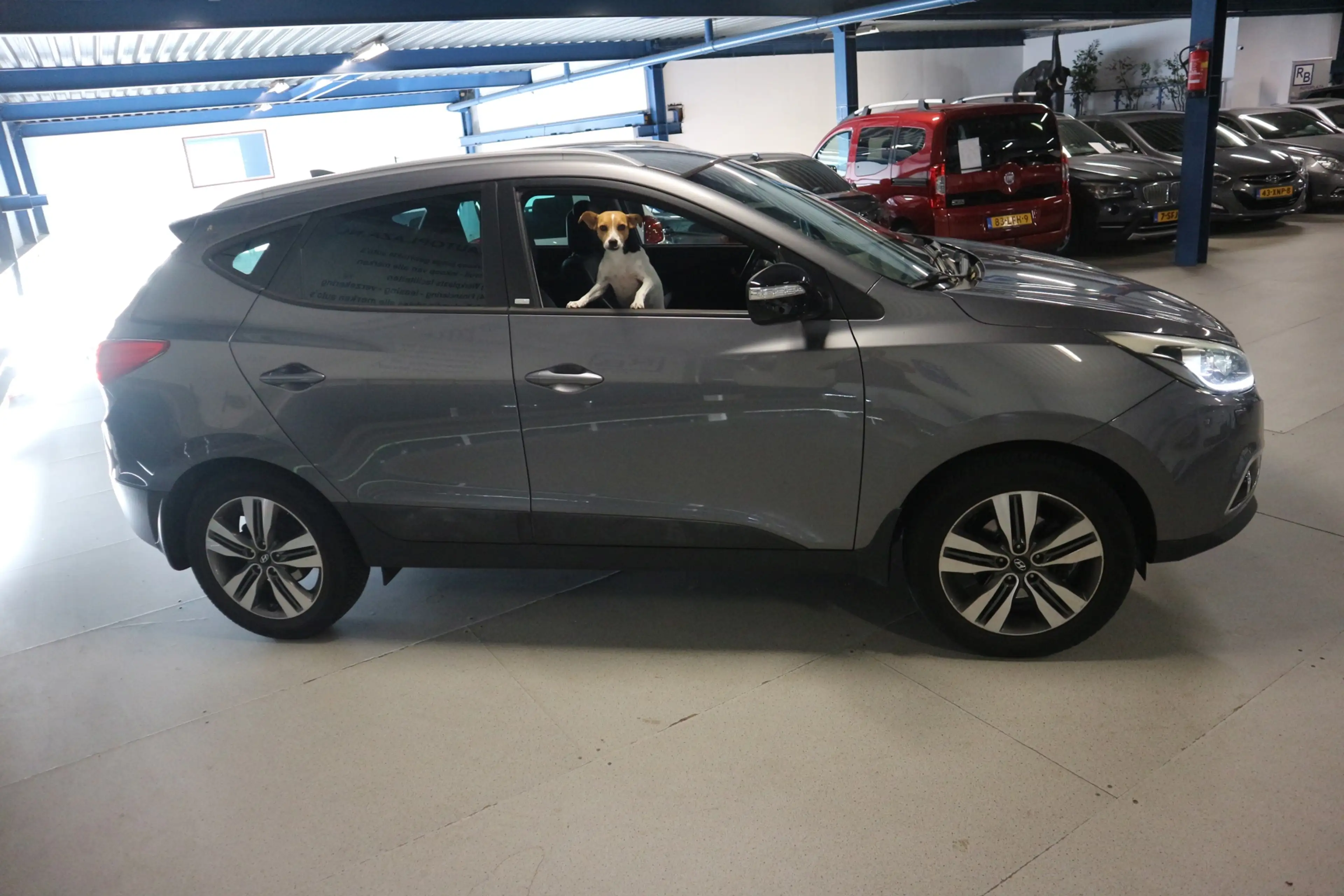 Hyundai iX35 2.0i 4WD Business Edition / NAV / STUUR VERWARMING — photo 8