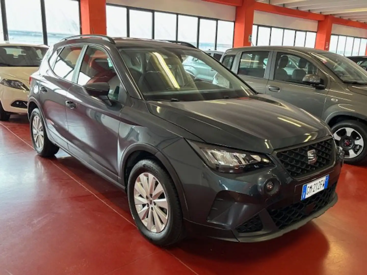 SEAT Arona Arona 1.0 EcoTSI 110 CV DSG Style Gris - 2