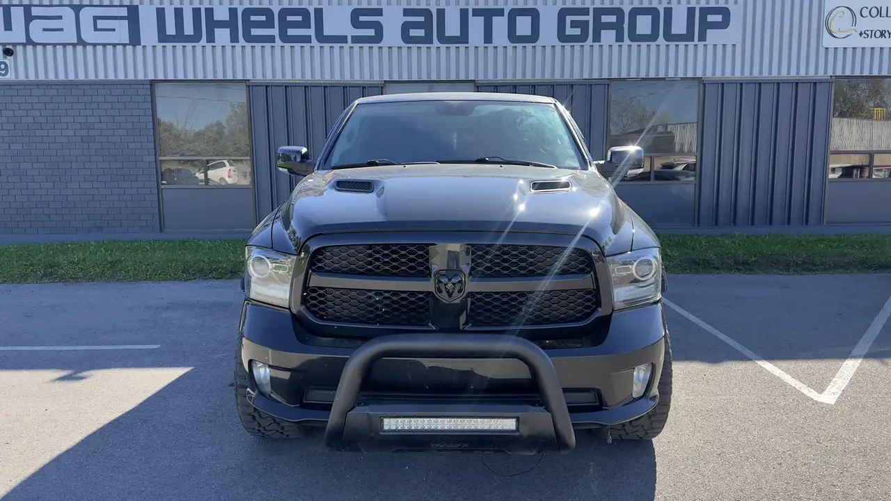 RAM 1500 снимка RAM 1500