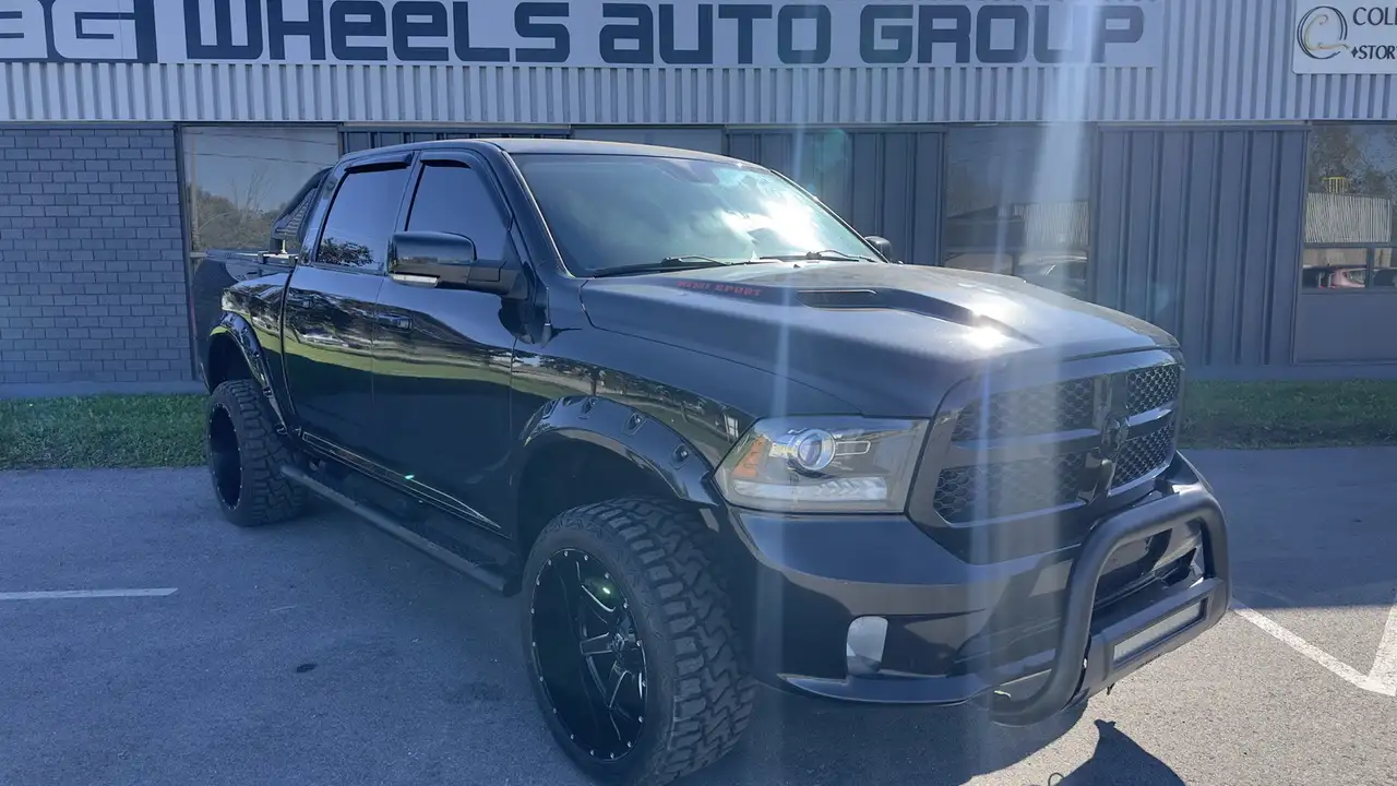 RAM 1500 снимка RAM 1500