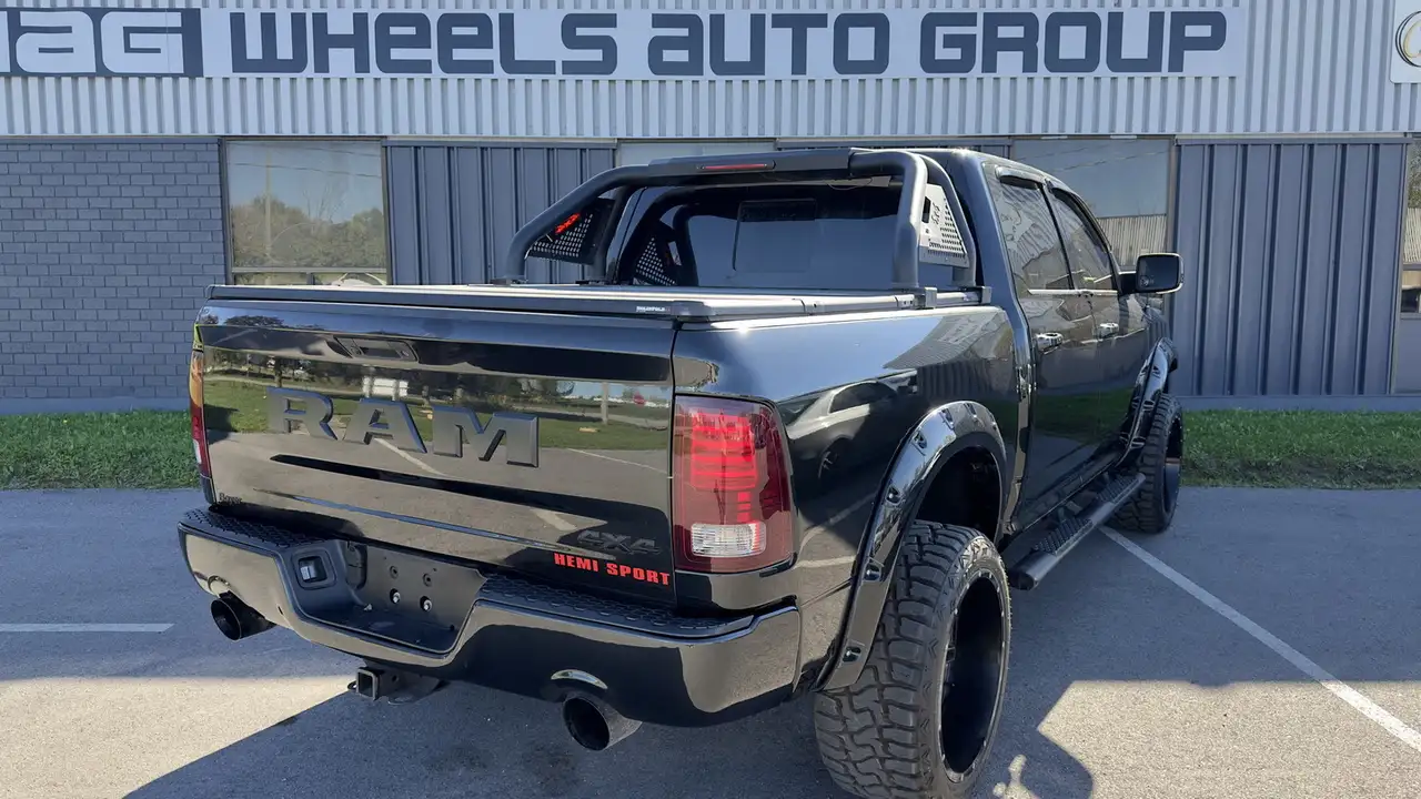 RAM 1500 снимка RAM 1500