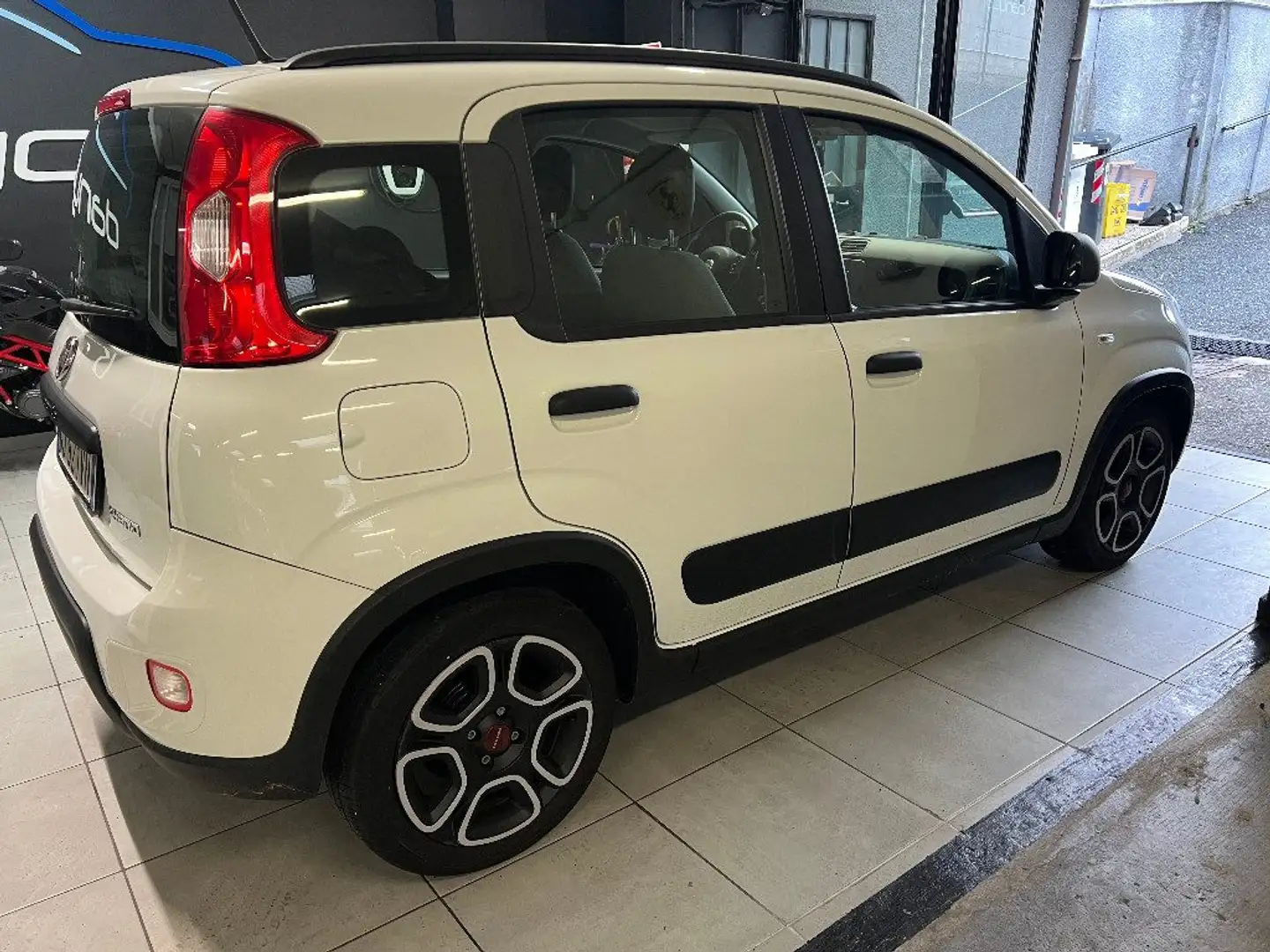 Fiat Panda 1.0 FireFly S&S Hybrid Bianco - 2