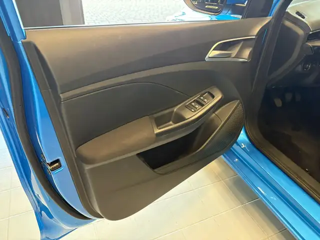 MG MG3 view 14