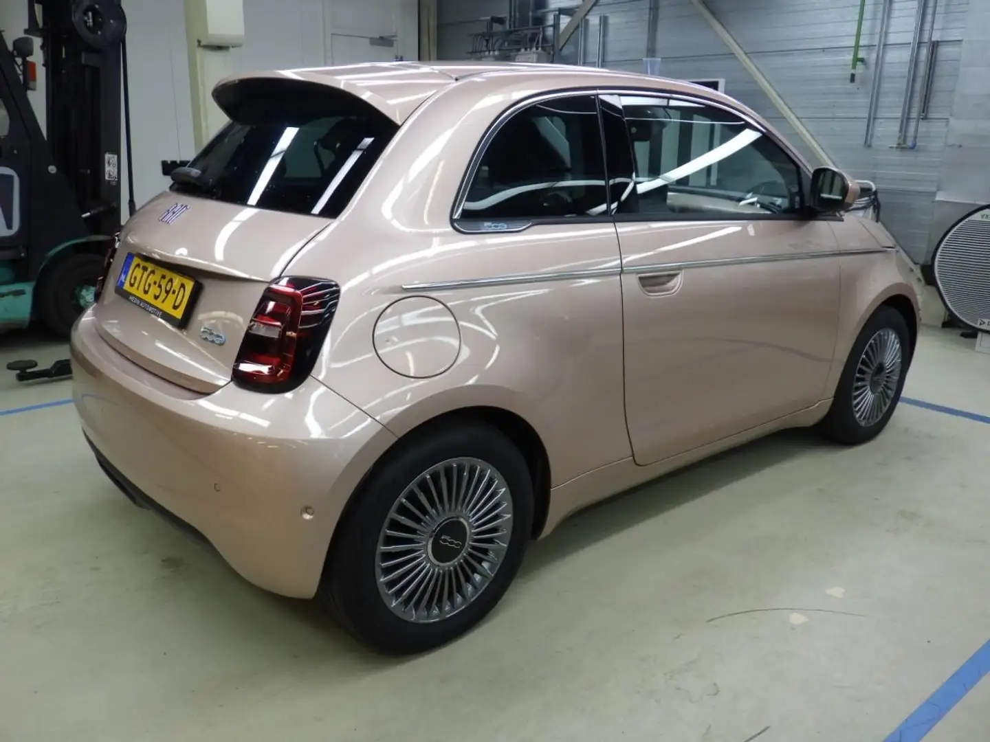 Fiat 500e Urban 42 kWh 3 Fase | Pack Comfort + Pack Style | Rood - 2