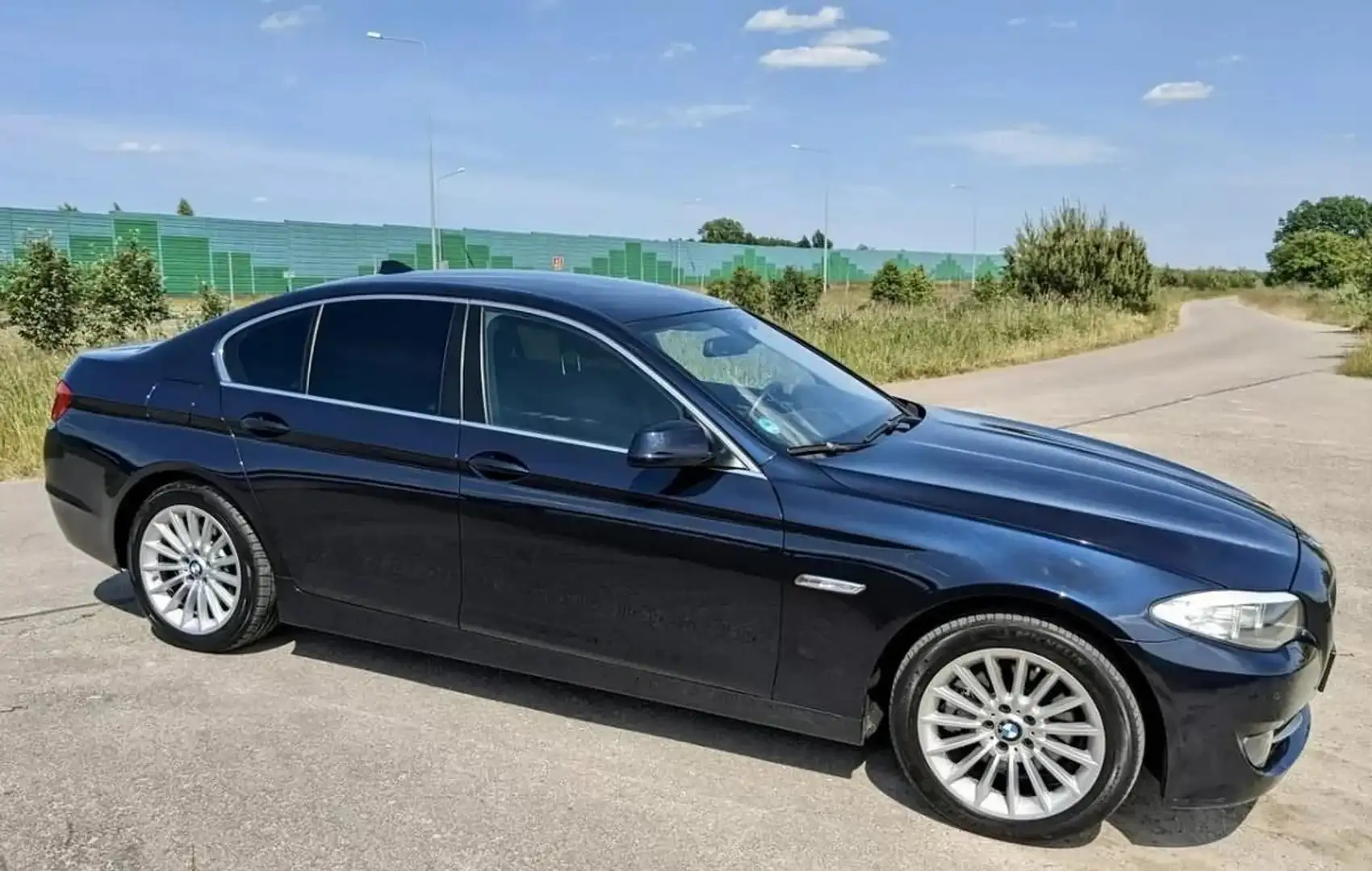 BMW 520 520i Blau - 1