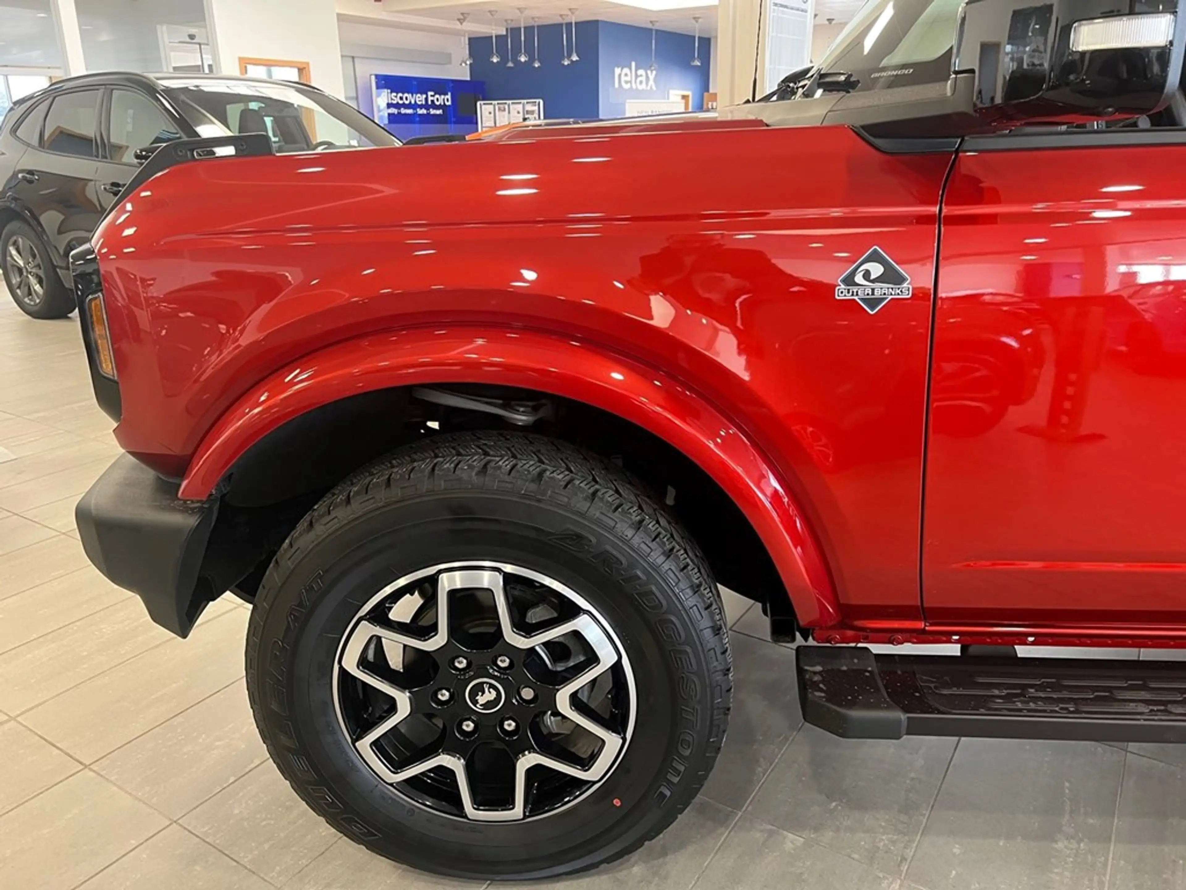 Ford Bronco 2.7 V6 EcoBoost 335cv 4x4 A10 Outer Banks — photo 6