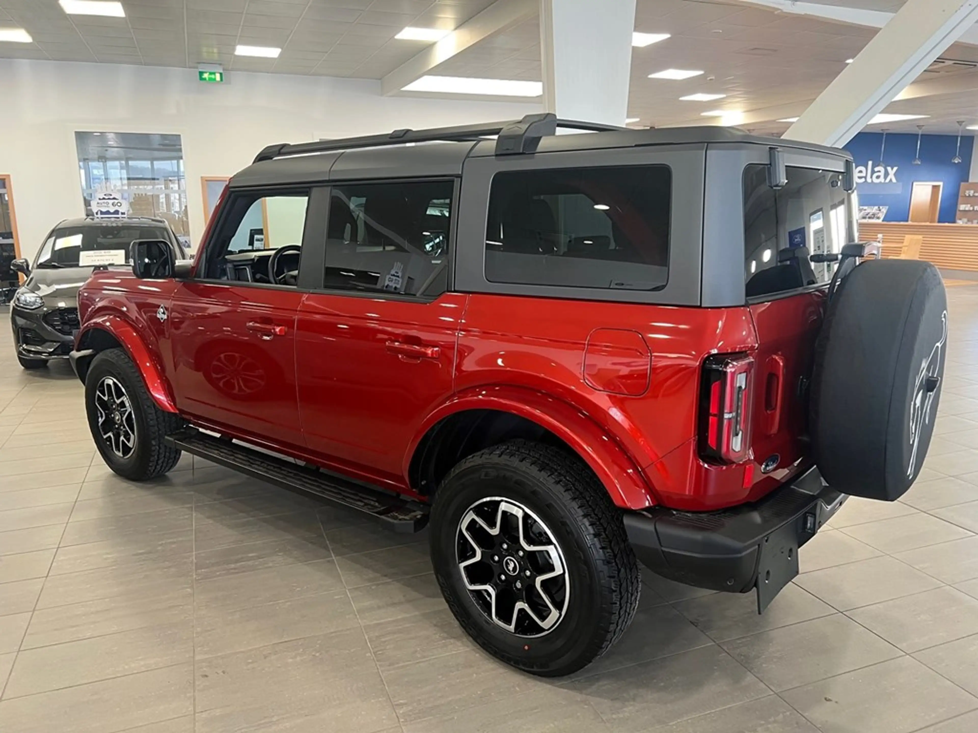 Ford Bronco 2.7 V6 EcoBoost 335cv 4x4 A10 Outer Banks — photo 5