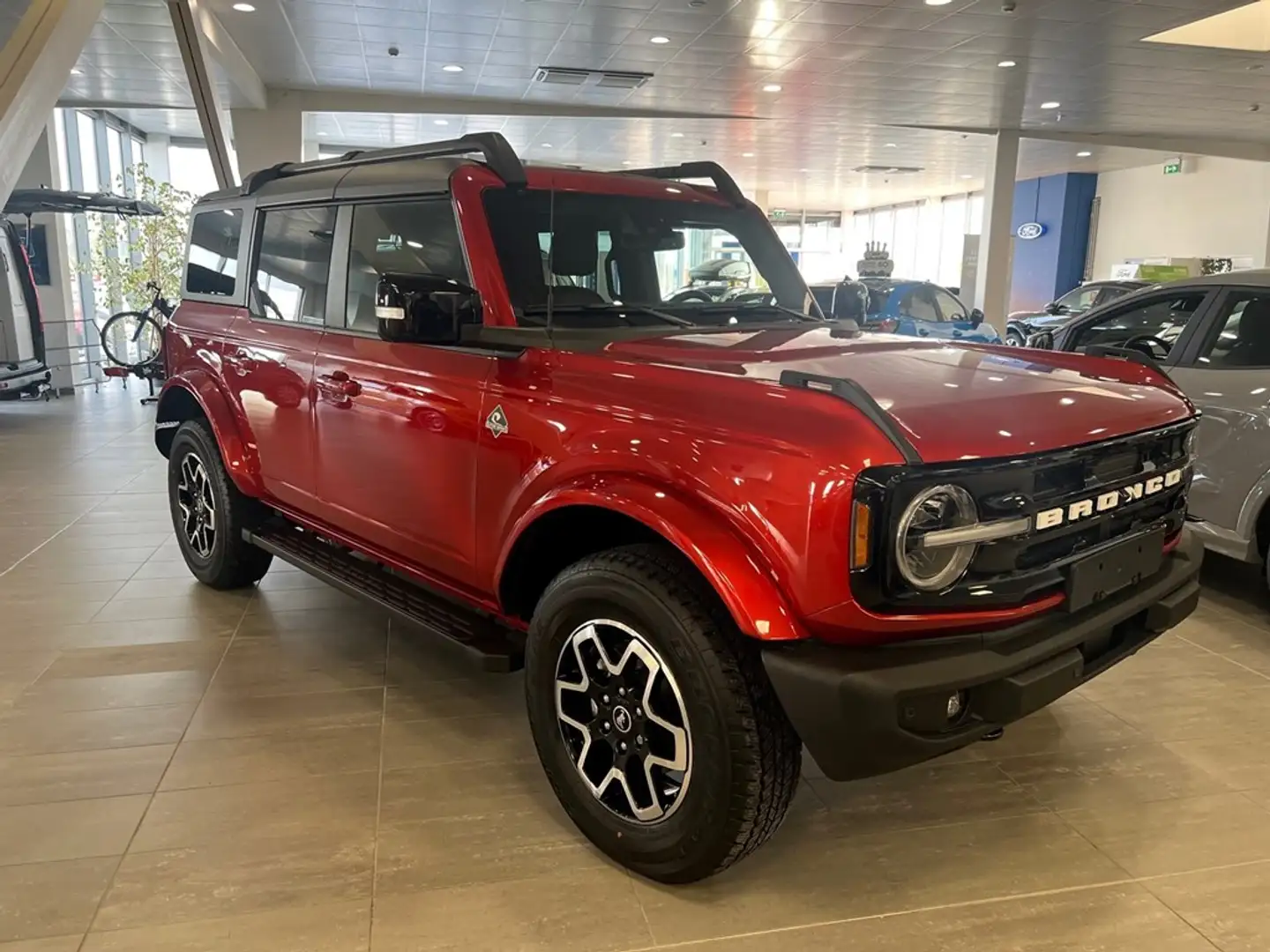 Ford Bronco 2.7 V6 EcoBoost 335cv 4x4 A10 Outer Banks Rood - 1