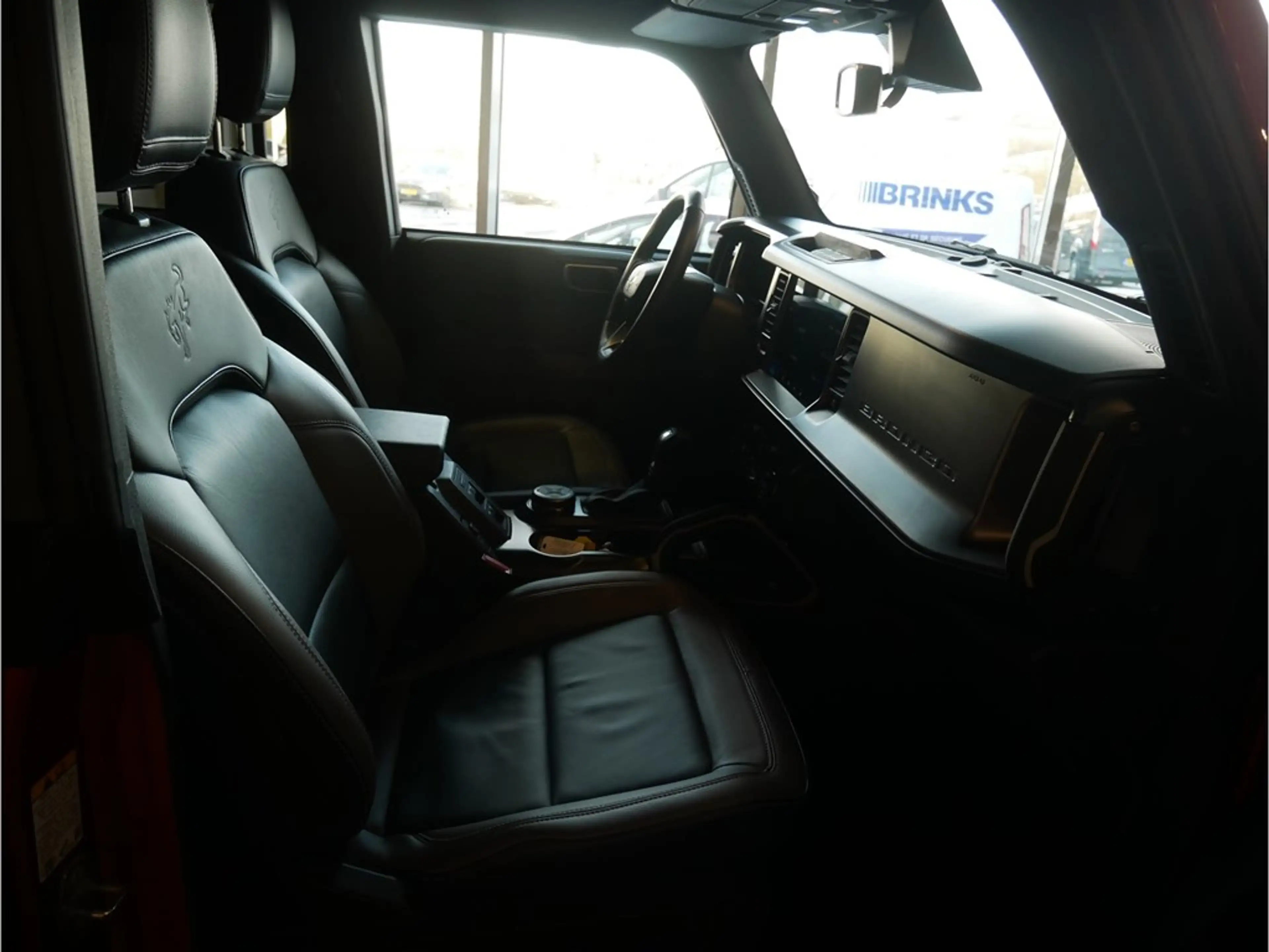Ford Bronco 2.7 V6 EcoBoost 335cv 4x4 A10 Outer Banks — photo 8