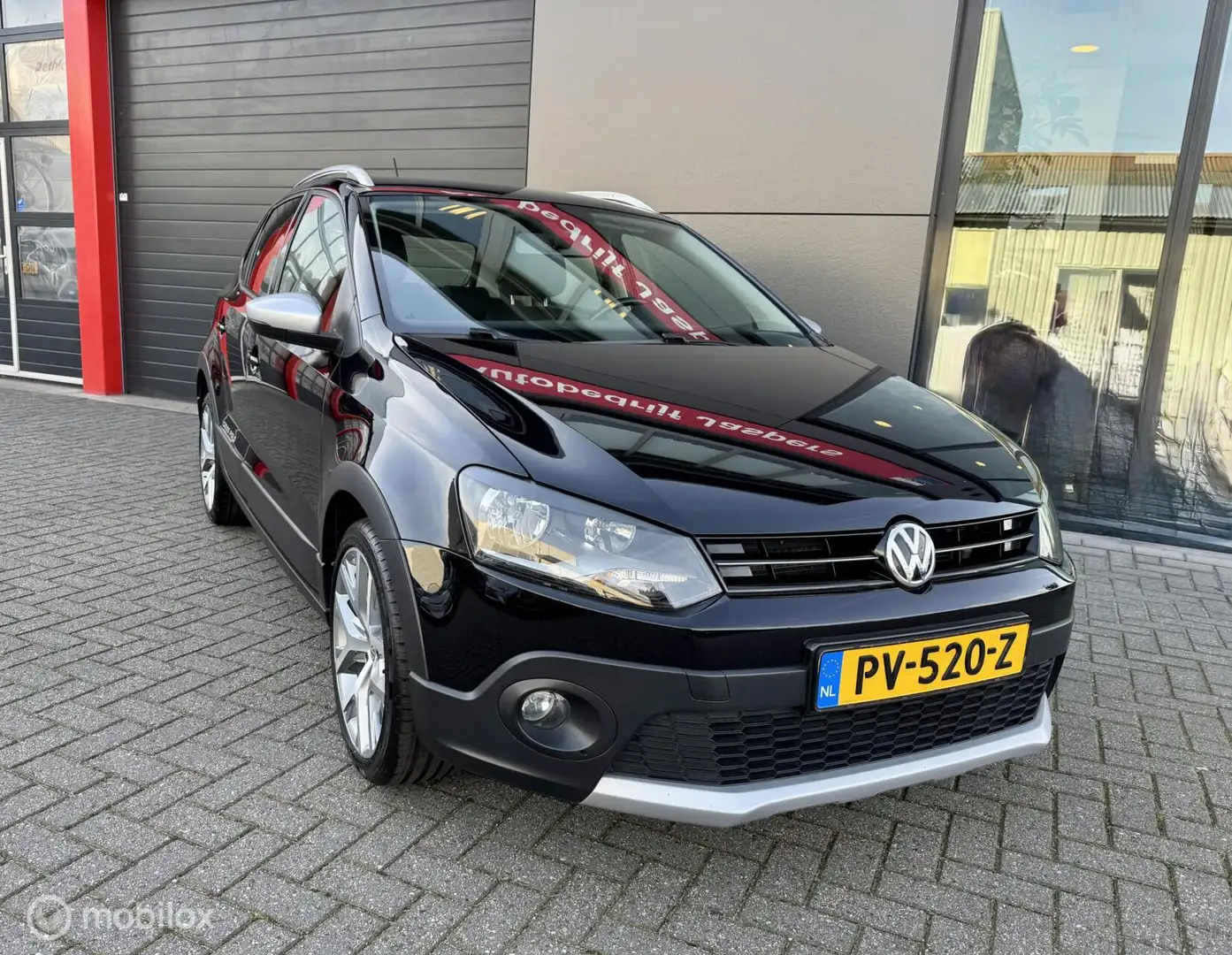 Volkswagen Polo Cross 1.2 TSI crna - 2
