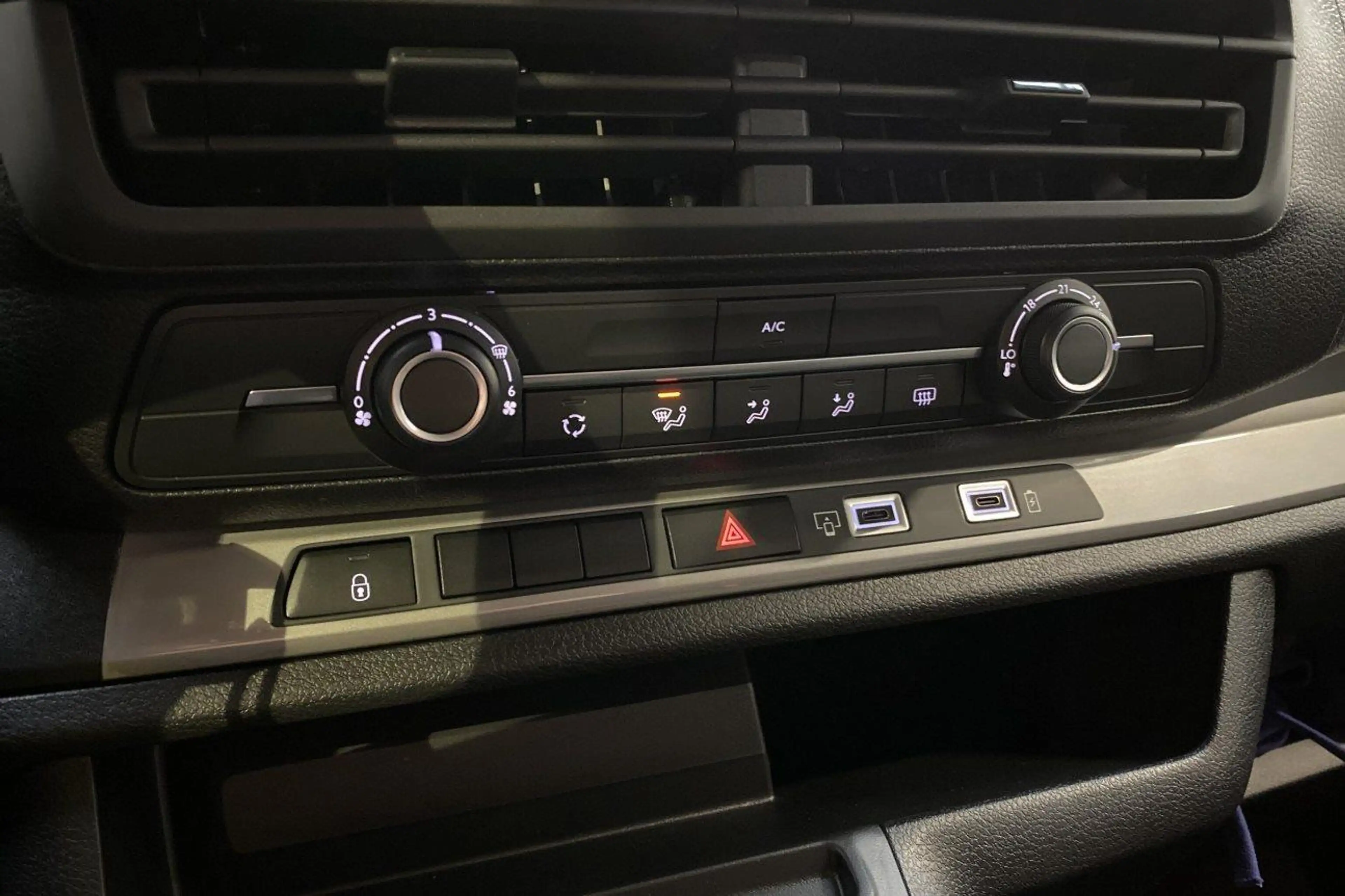 Peugeot Expert LG DBLE CABINE — photo 15